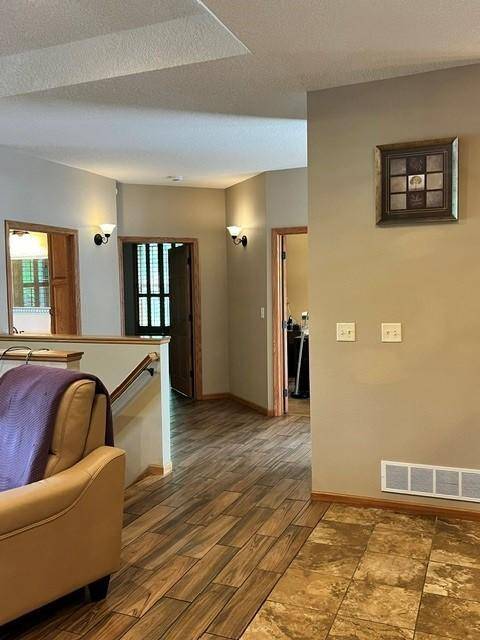 2201 7th ST NW #A, Austin, MN 55912