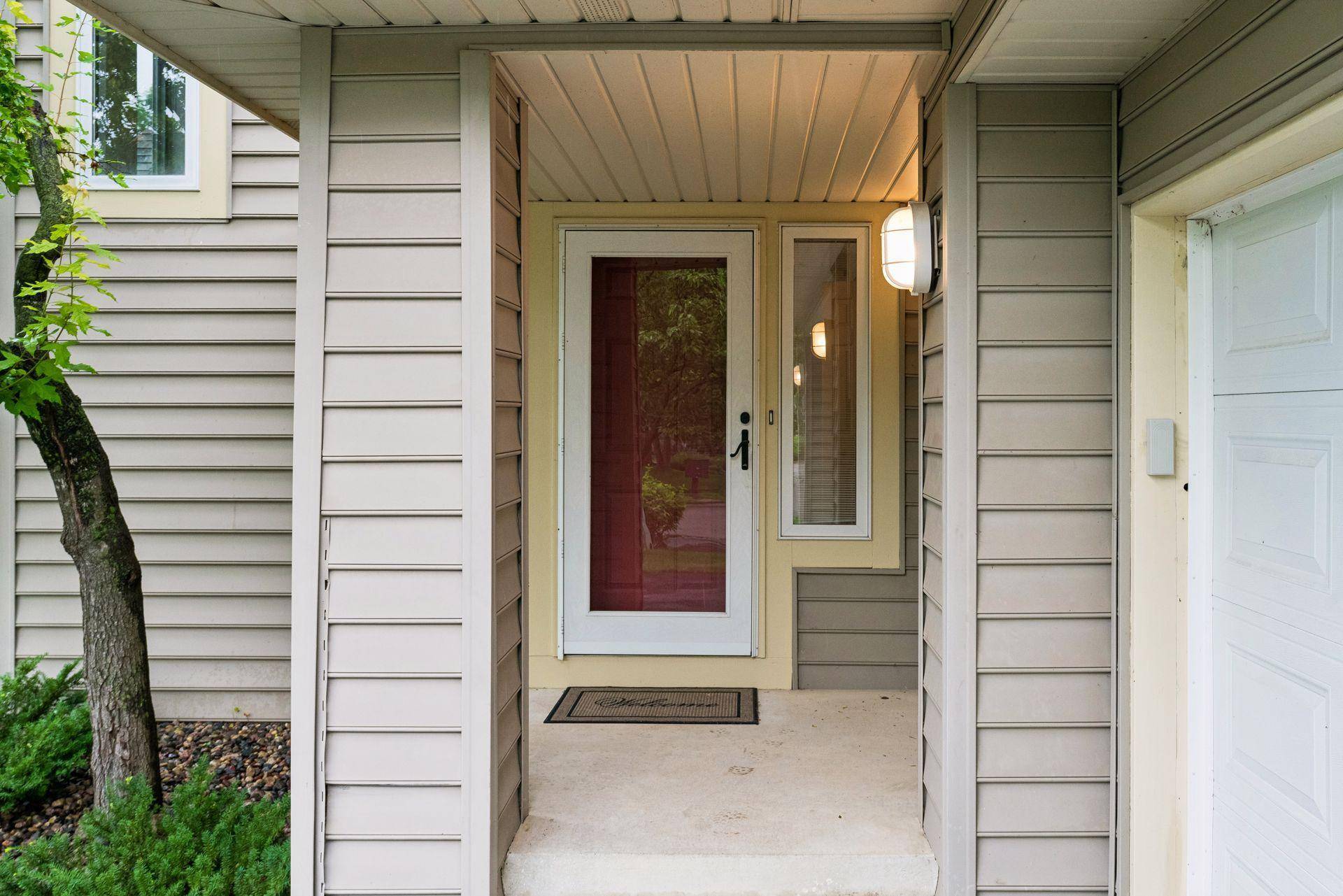 15575 17th PL N, Plymouth, MN 55447