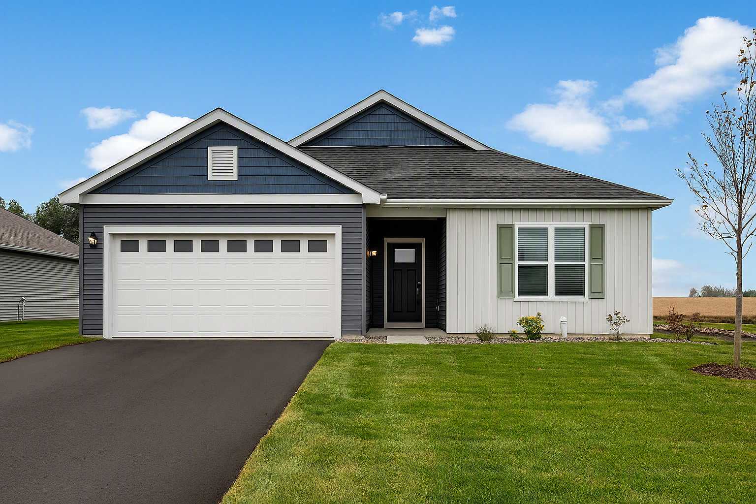 901 Spruce CIR N, Cambridge, MN 55008