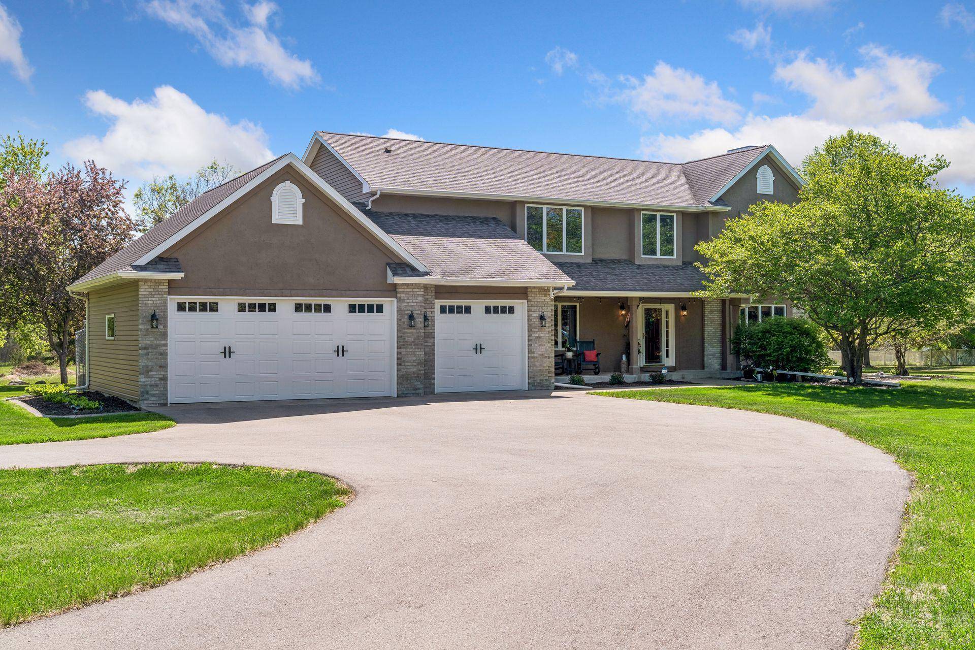 12145 Illies AVE N, Hugo, MN 55038
