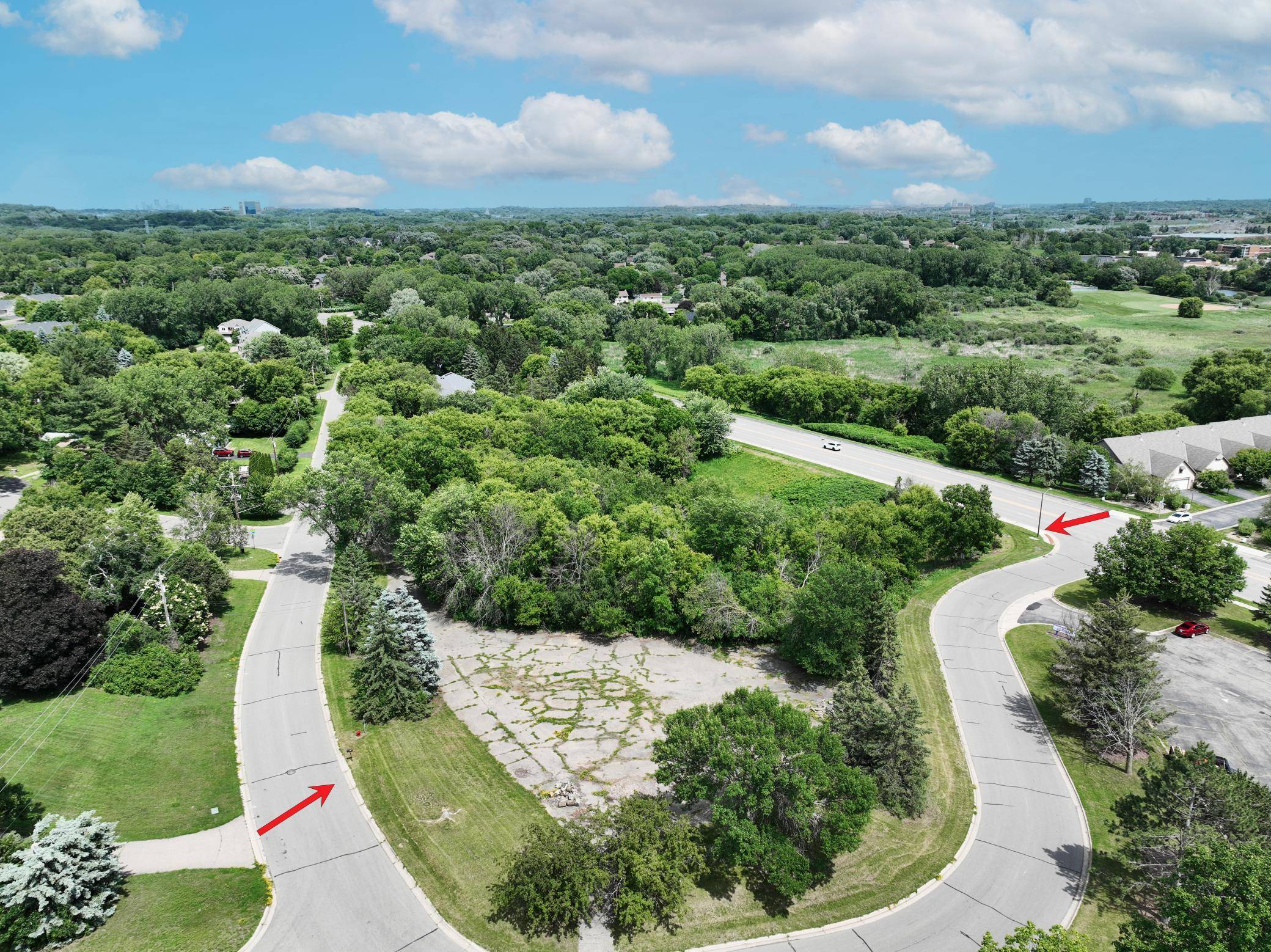 13901 St Andrews Drive, Eden Prairie, MN 55344