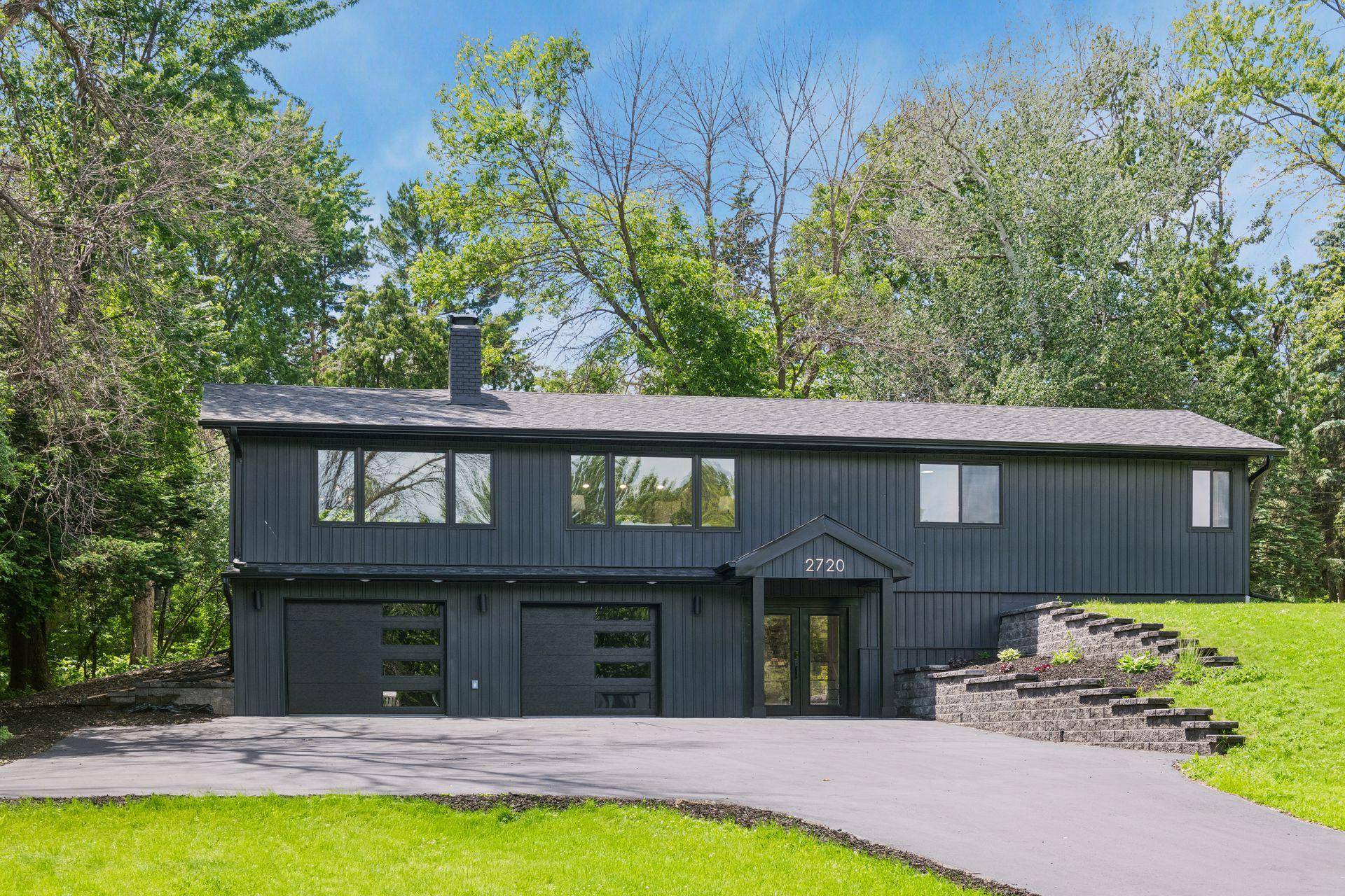 2720 Sandpiper TRL, Excelsior, MN 55331