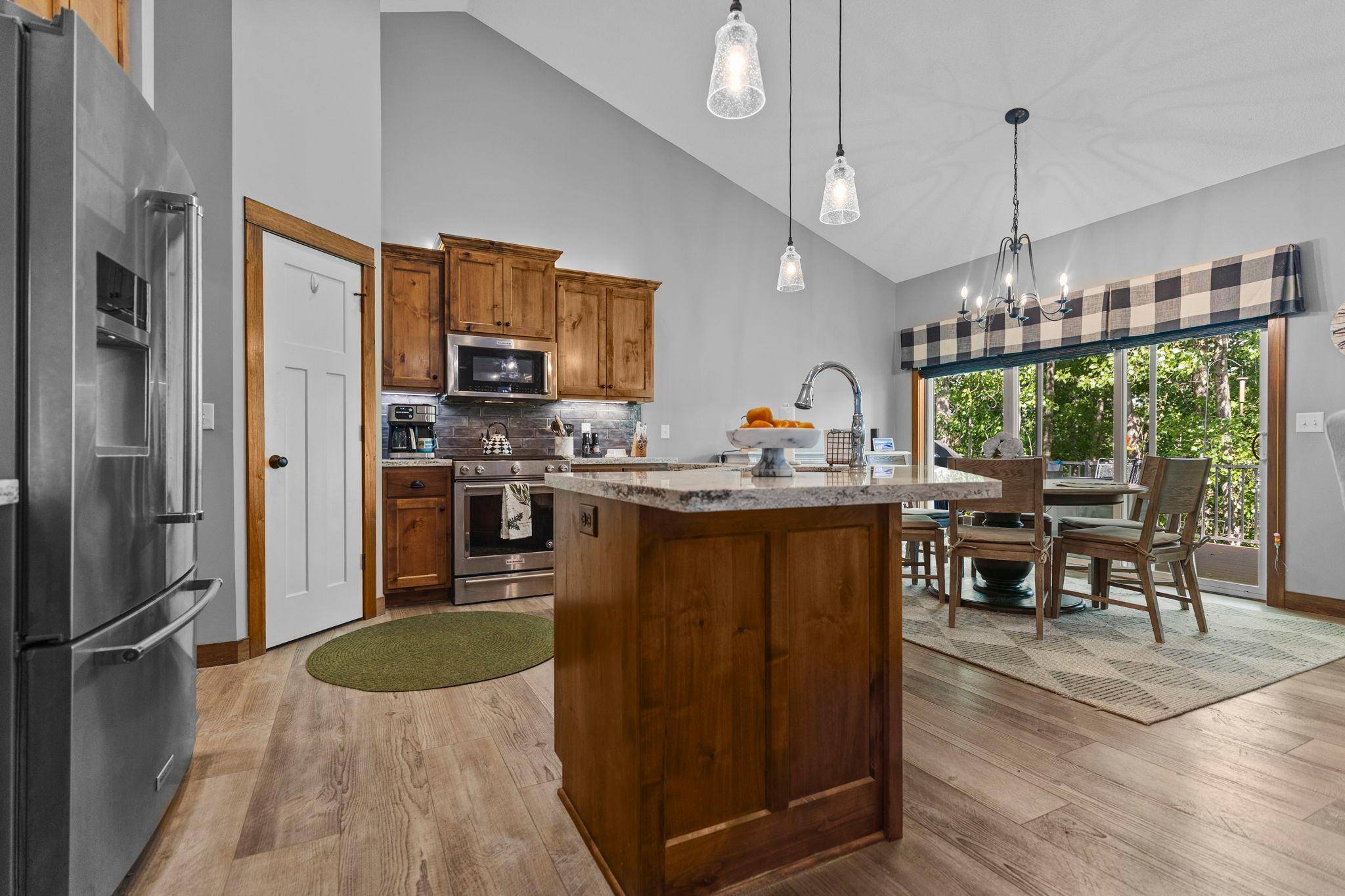 19583 Baldwin ST NW, Elk River, MN 55330