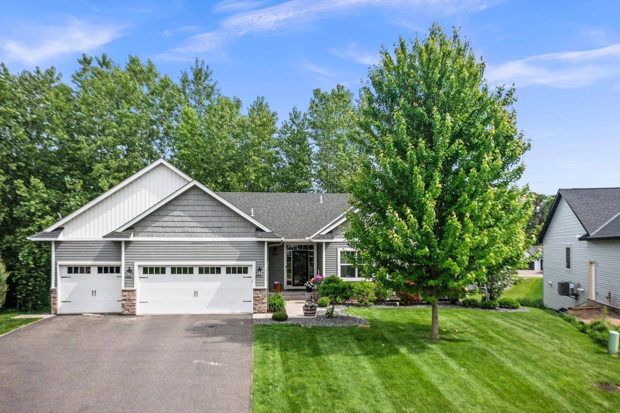 19583 Baldwin ST NW, Elk River, MN 55330