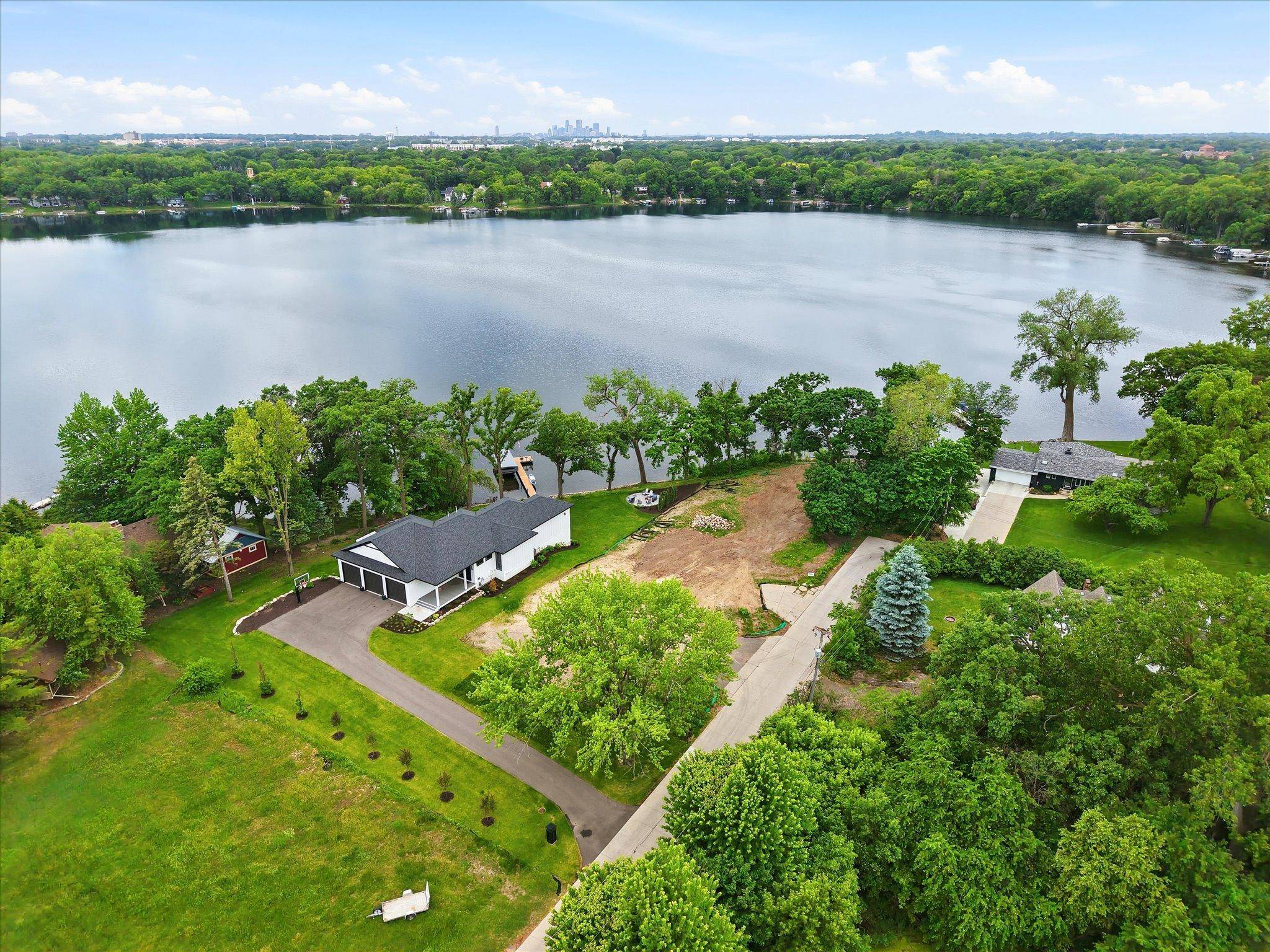 1184 Edgewater AVE, Arden Hills, MN 55112