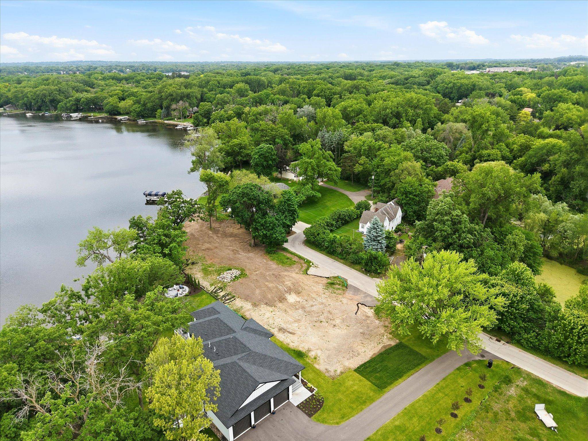 1184 Edgewater AVE, Arden Hills, MN 55112
