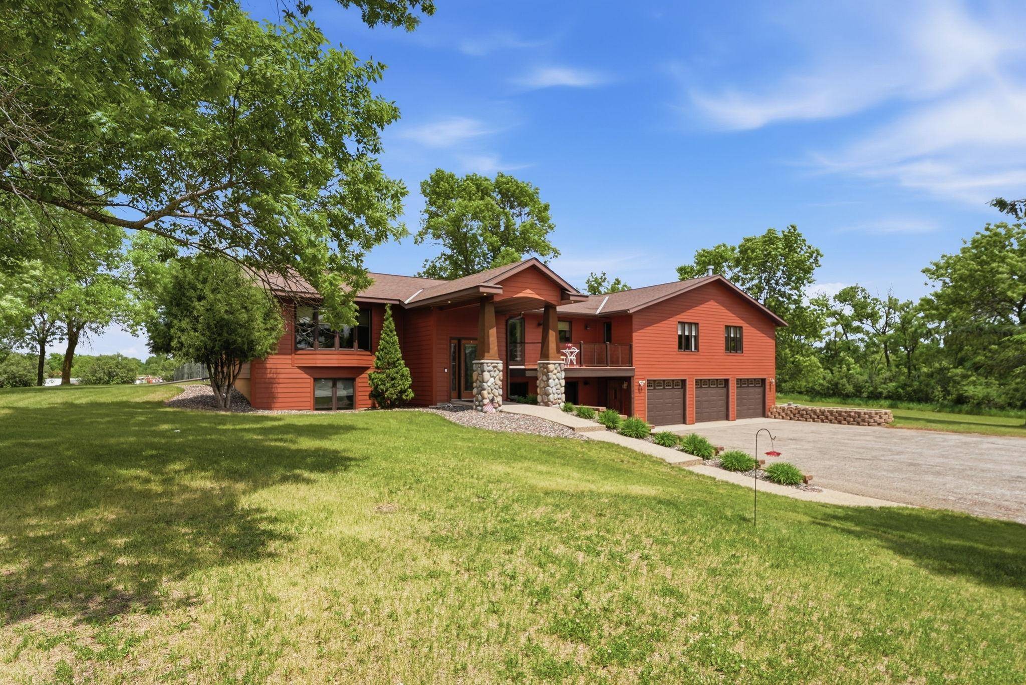 23801 County Road 9 NE, New London, MN 56273