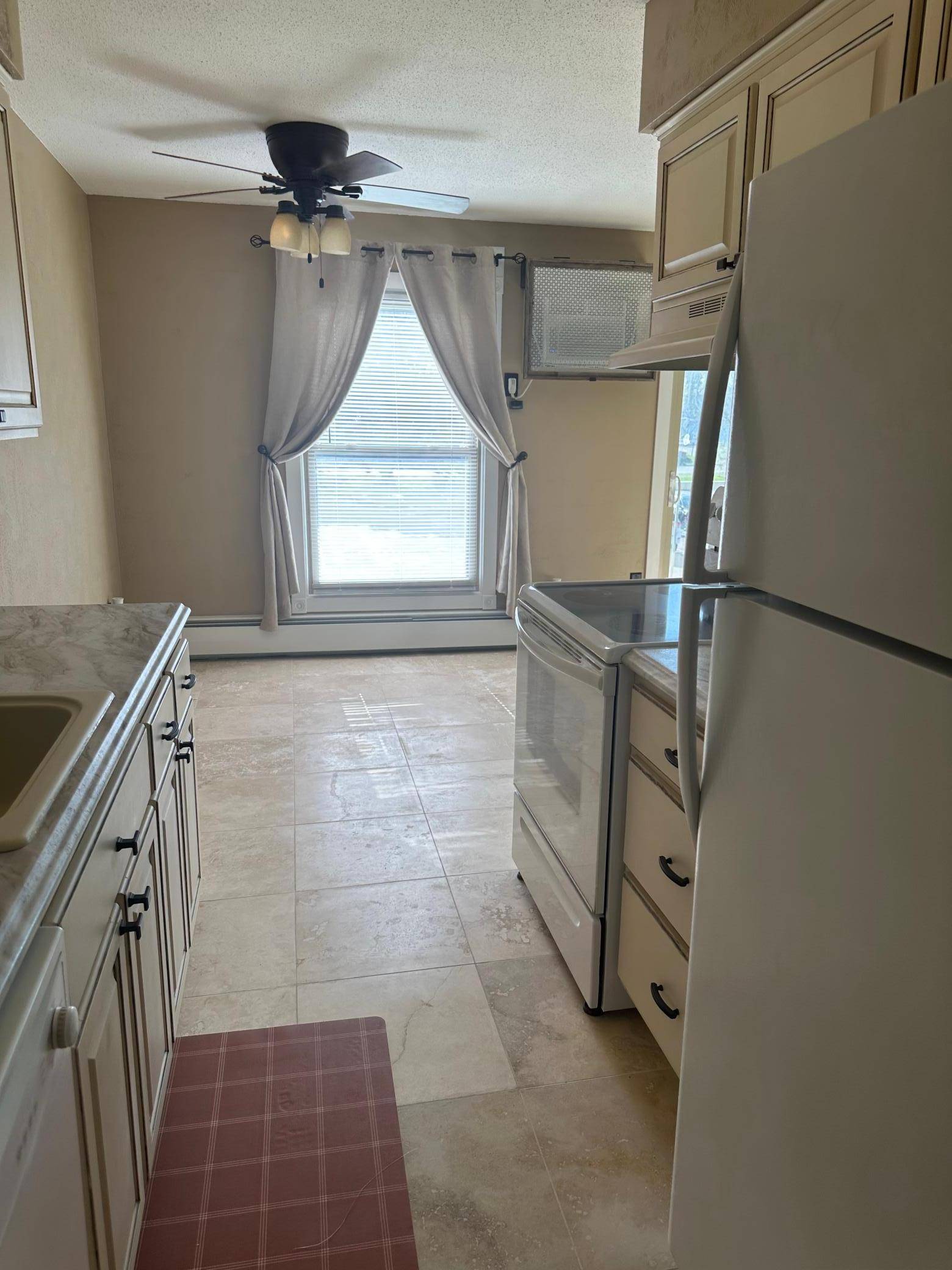 909 11th AVE S #8, Hopkins, MN 55343