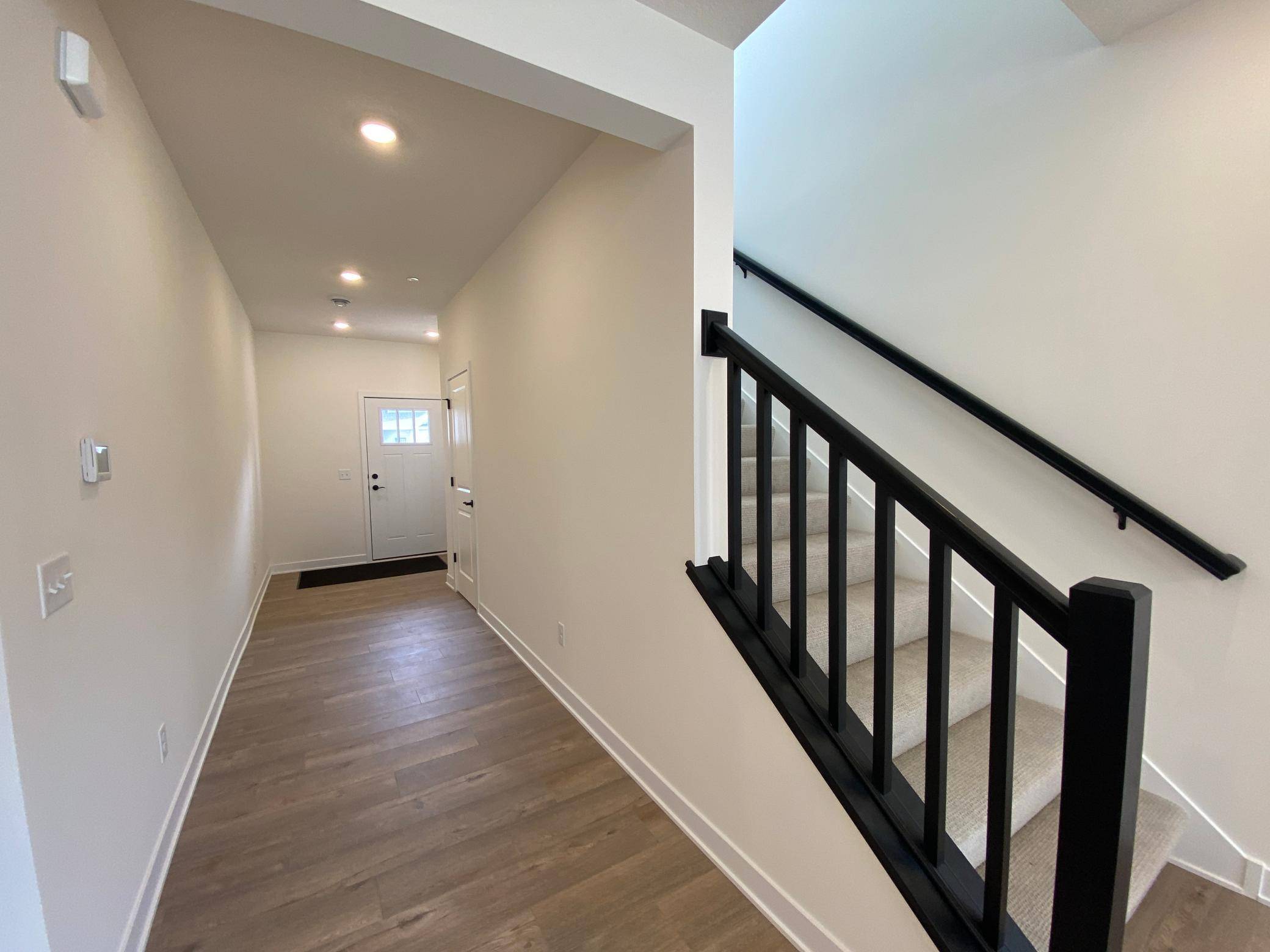 13793 Hollybrook CIR, Apple Valley, MN 55124