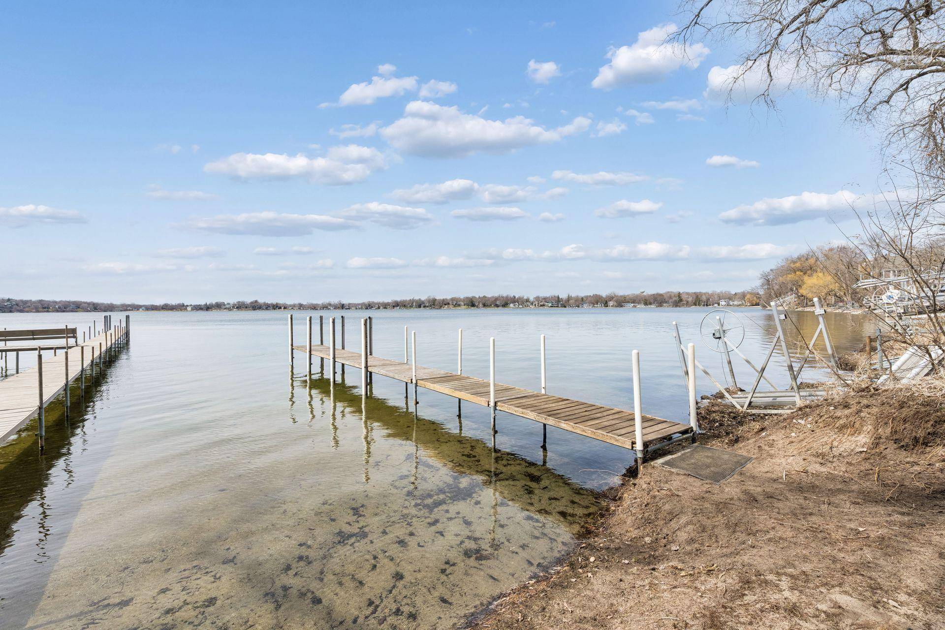 3046 Julia WAY, Mound, MN 55364