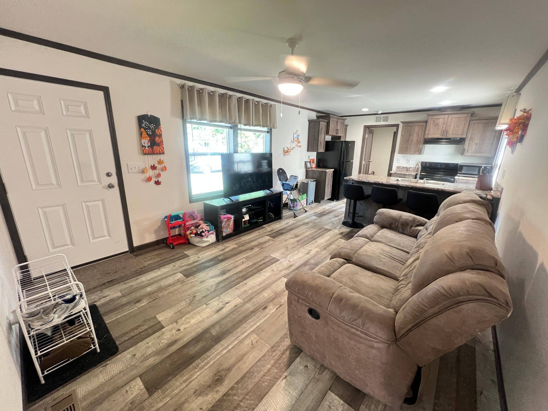 517 Begonia LN, Altoona, WI 54720