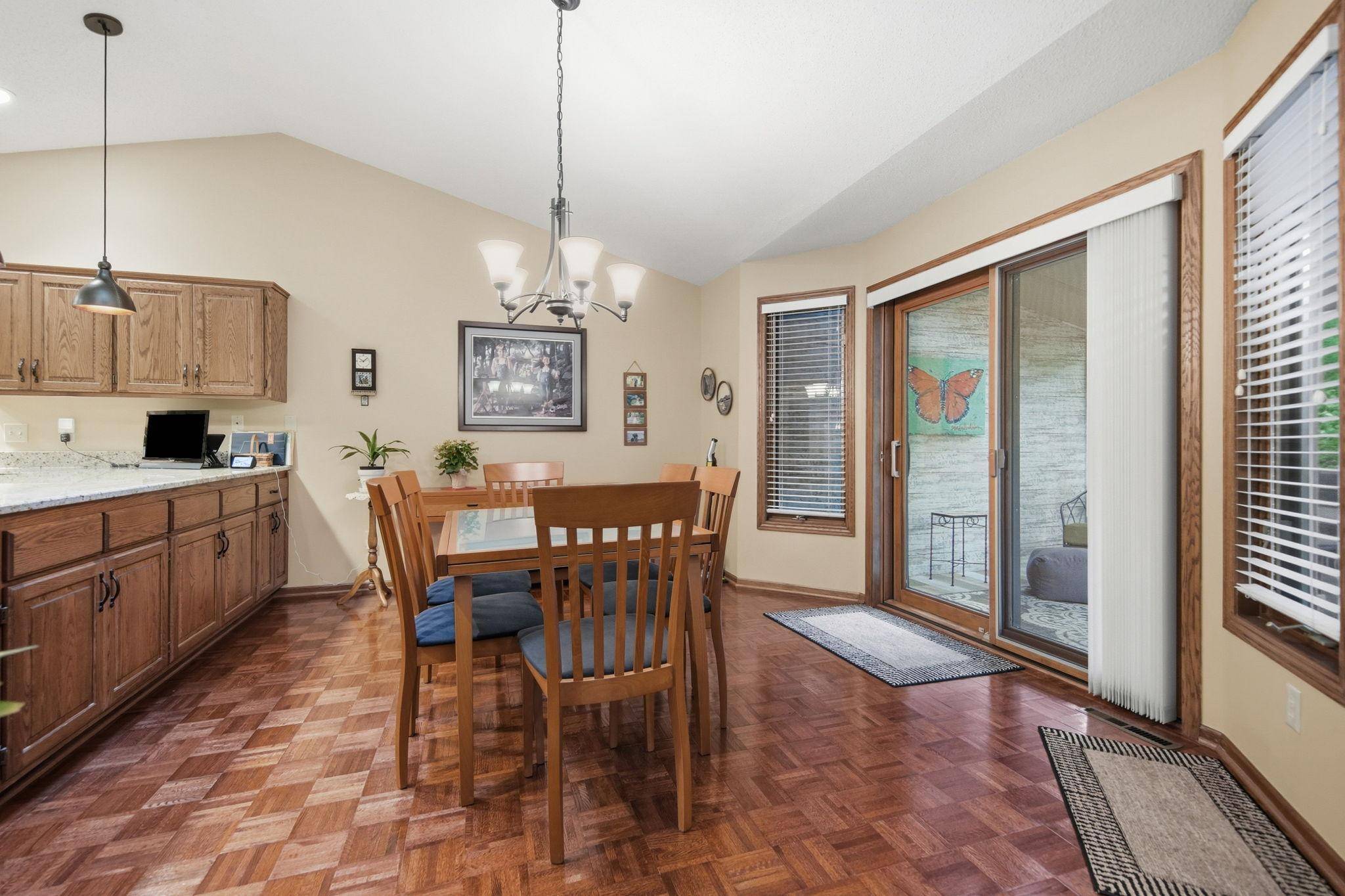 7017 Edenvale BLVD, Eden Prairie, MN 55346