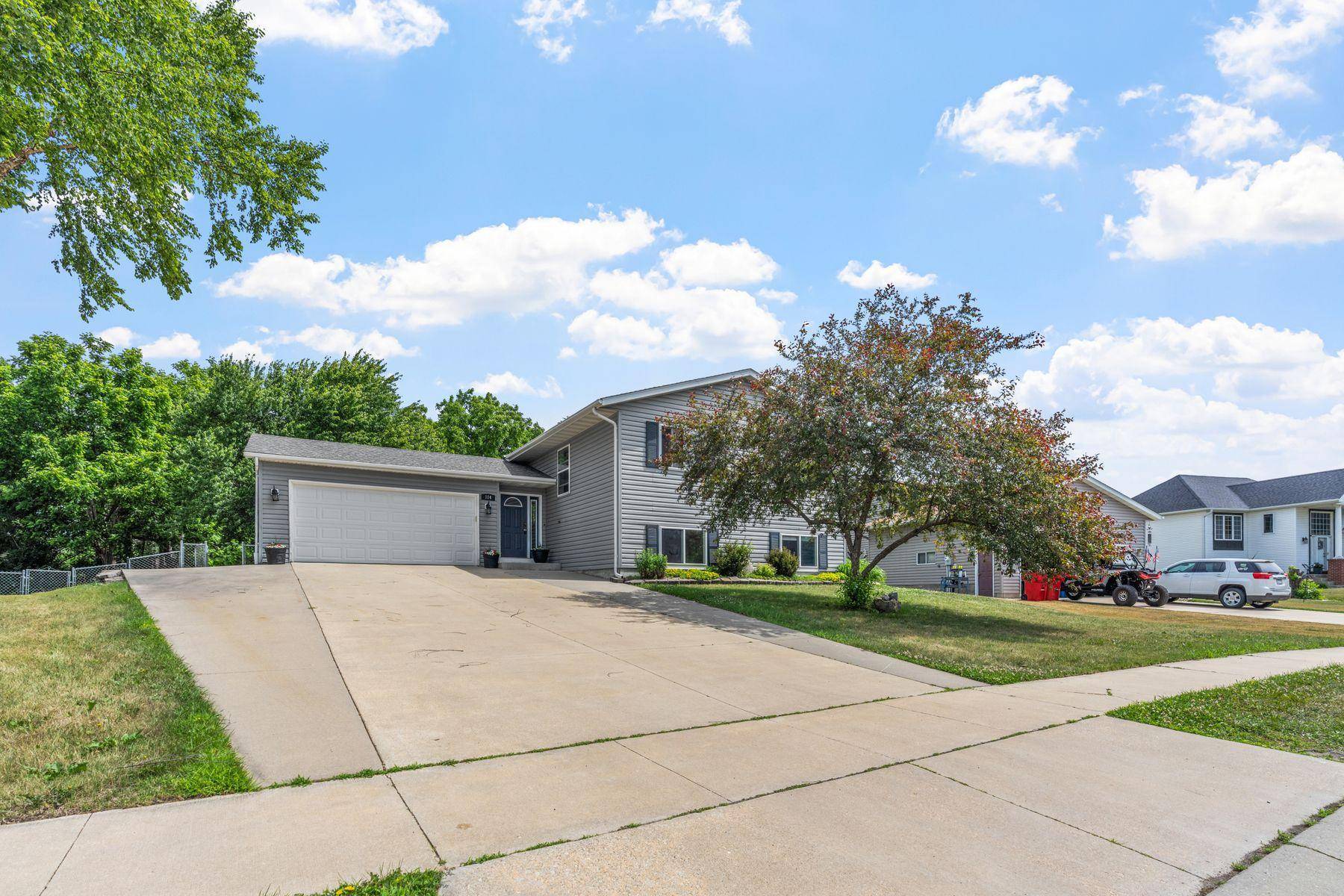 114 Lillie LN SE, Pine Island, MN 55963
