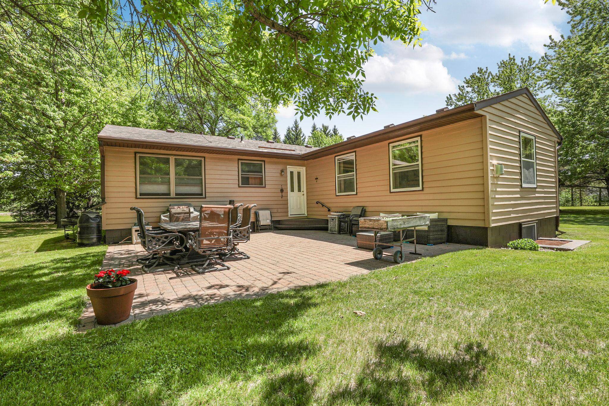 37713 190th AVE, Avon, MN 56310
