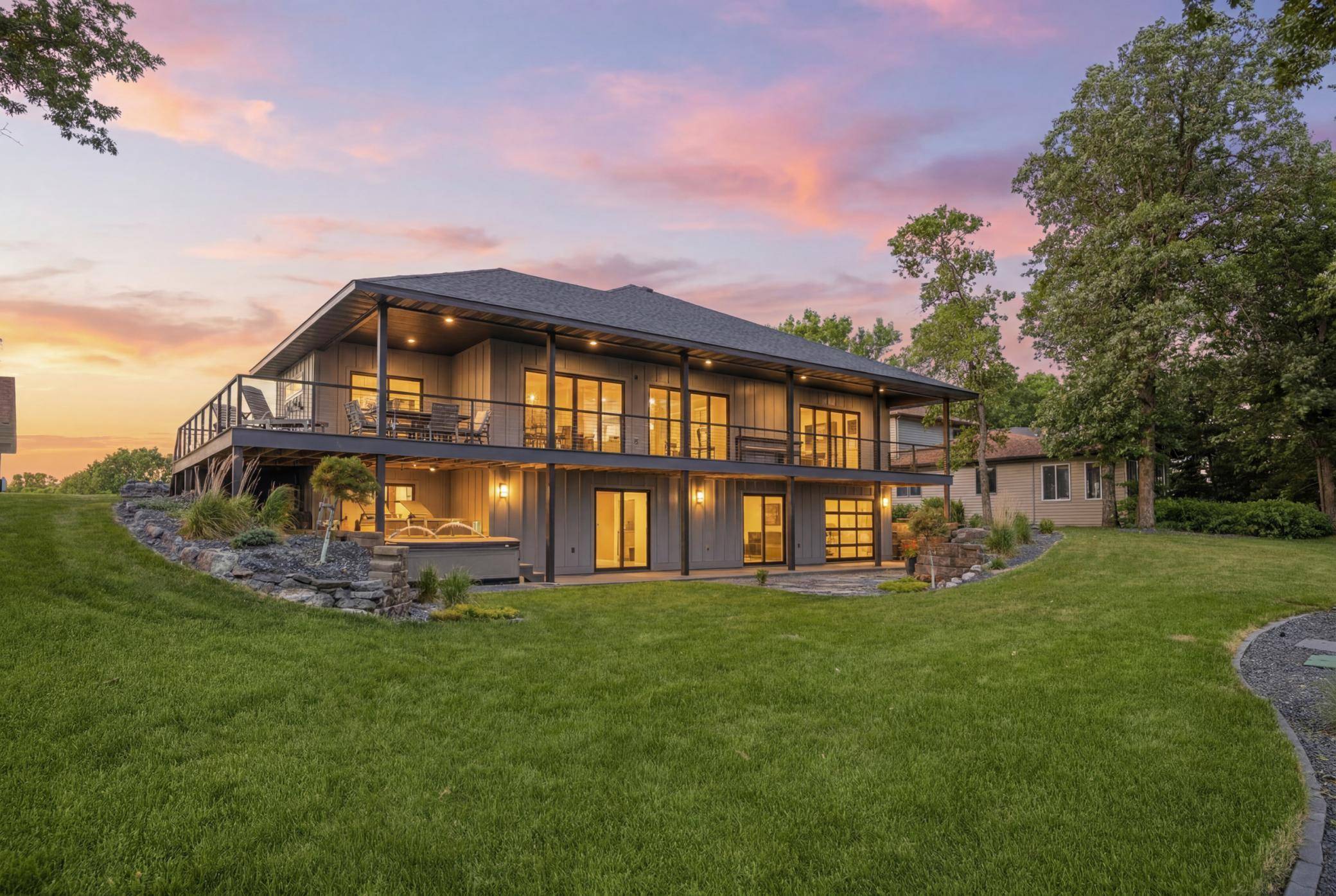 826 Shorewood DR, Detroit Lakes, MN 56501