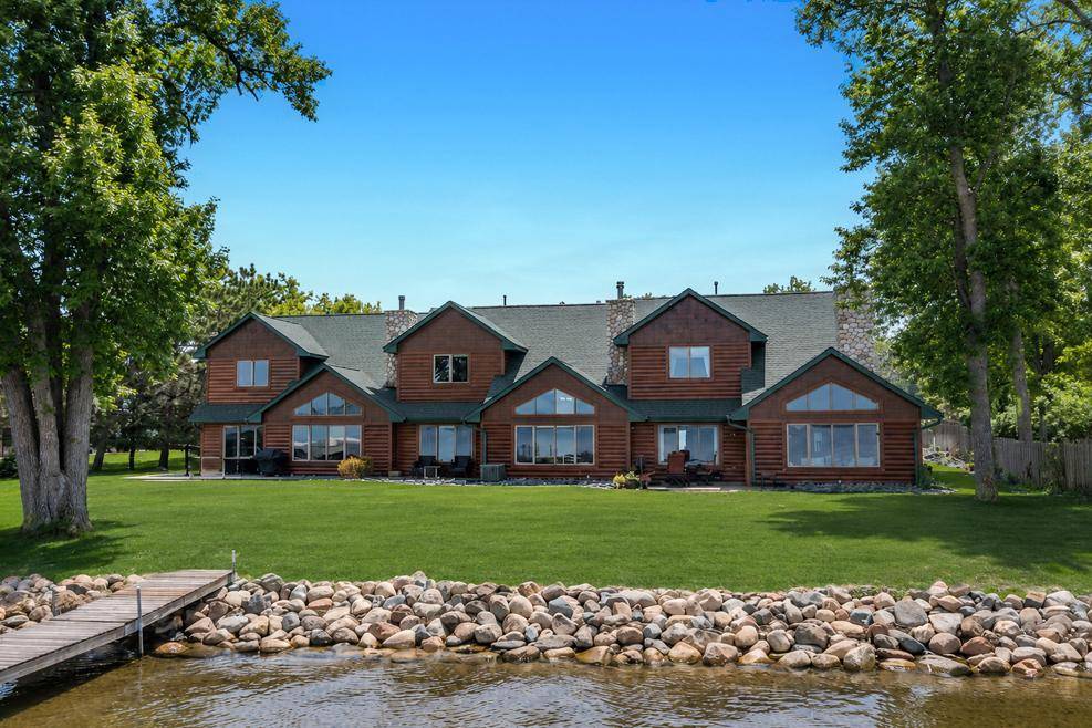 10442 Gull Point RD, East Gull Lake, MN 56401
