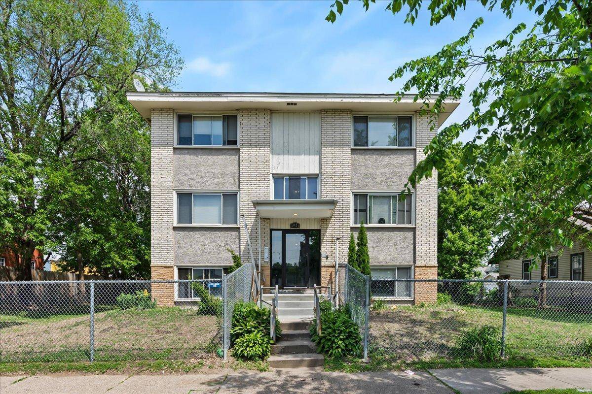 3021 Longfellow AVE, Minneapolis, MN 55407