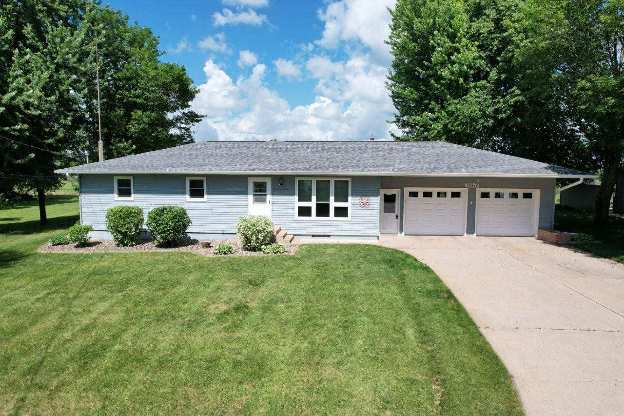 32814 Spunk Tree CIR, Avon, MN 56310