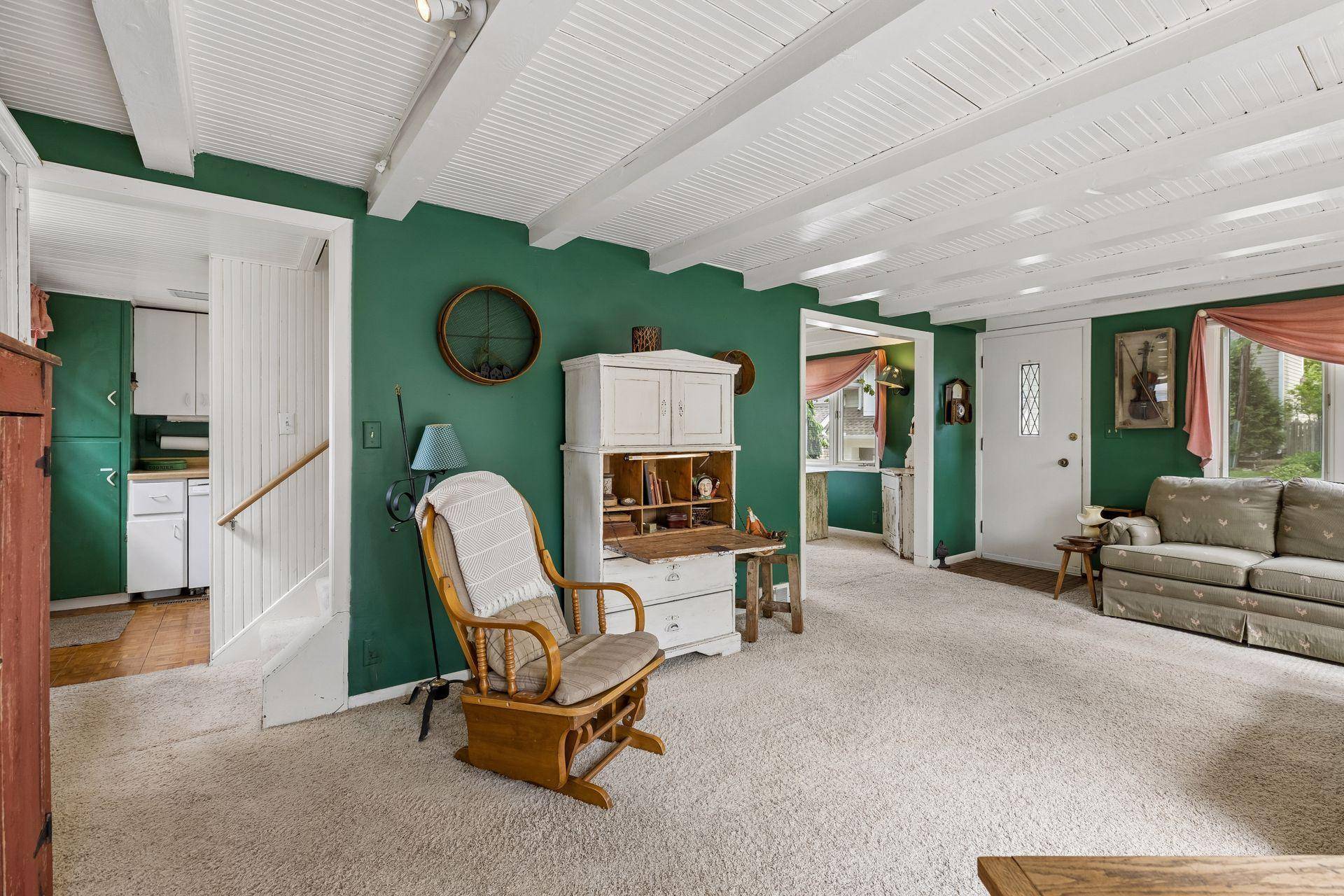 2830 Center RD, Wayzata, MN 55391