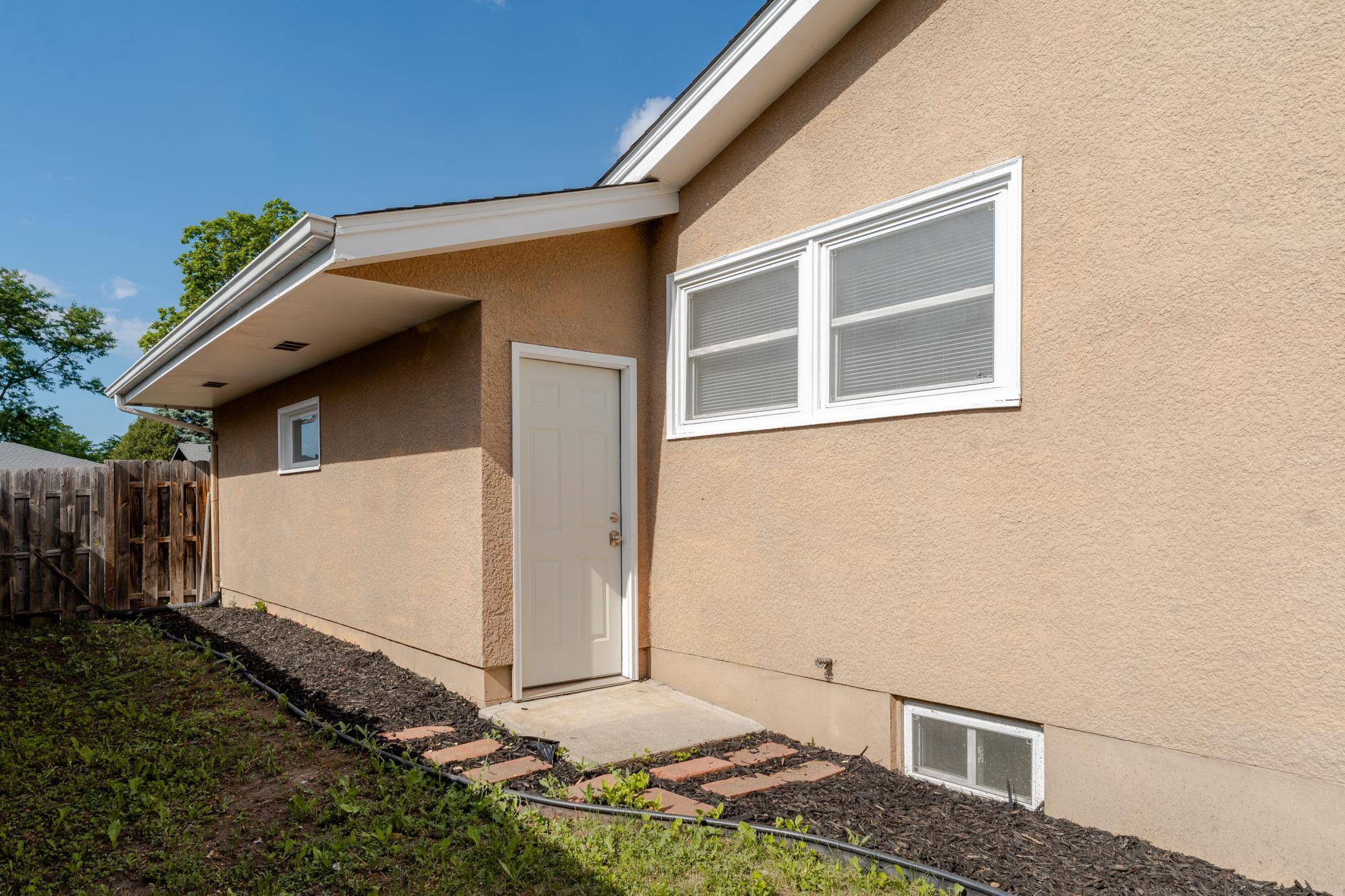 2230 Falcon AVE, Saint Paul, MN 55119