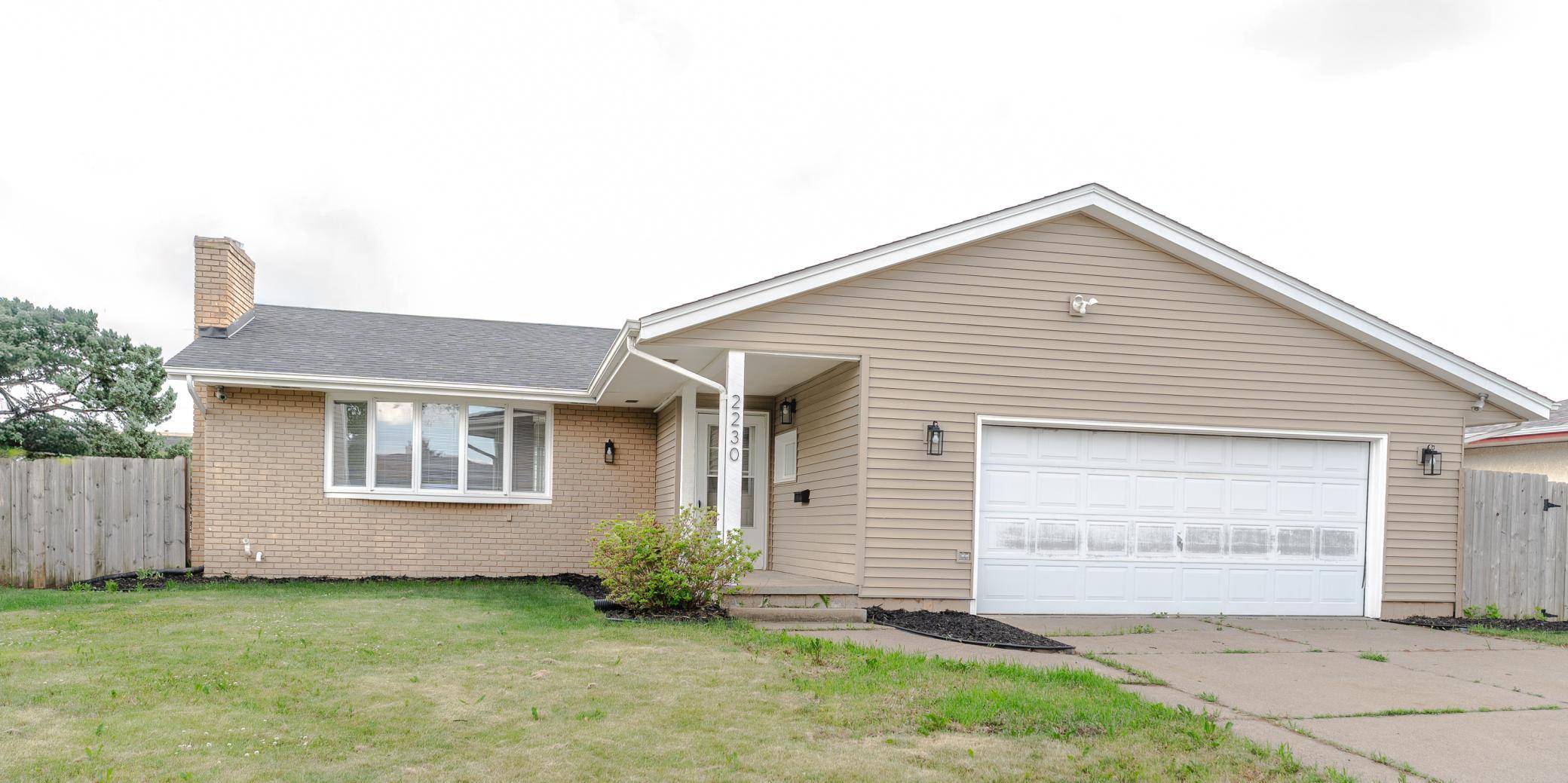 2230 Falcon AVE, Saint Paul, MN 55119