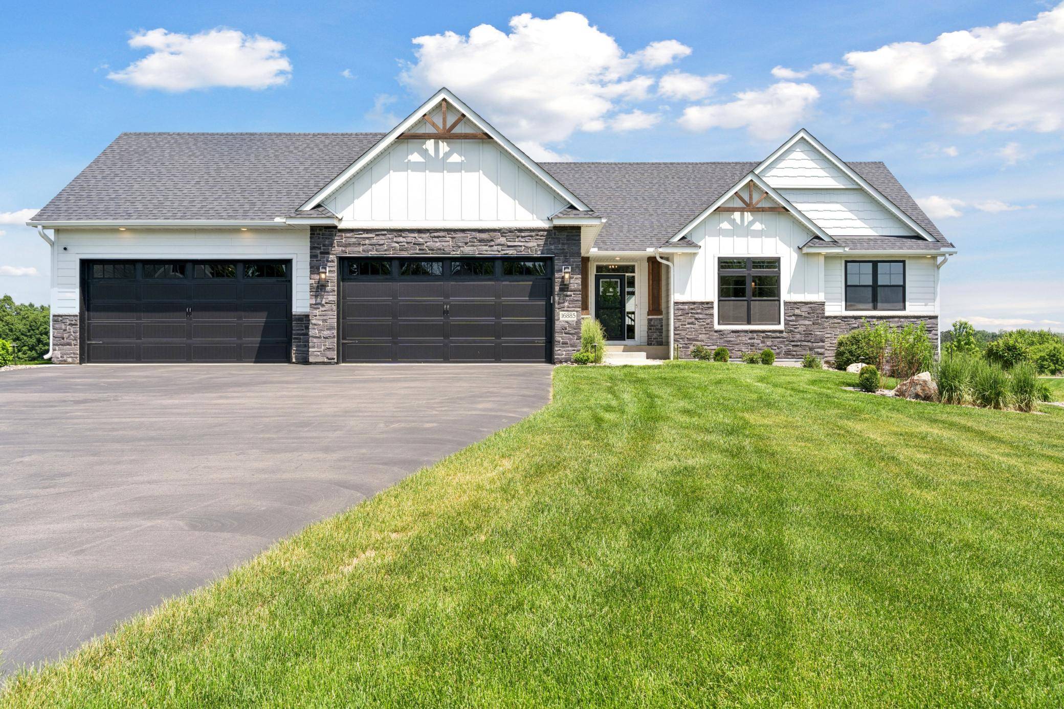16885 Inca ST NW, Andover, MN 55304