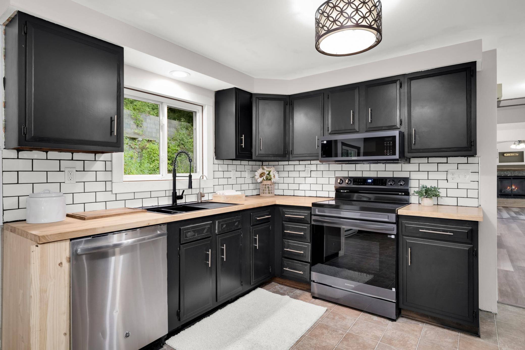 3453 Forrest LN, Red Wing, MN 55066