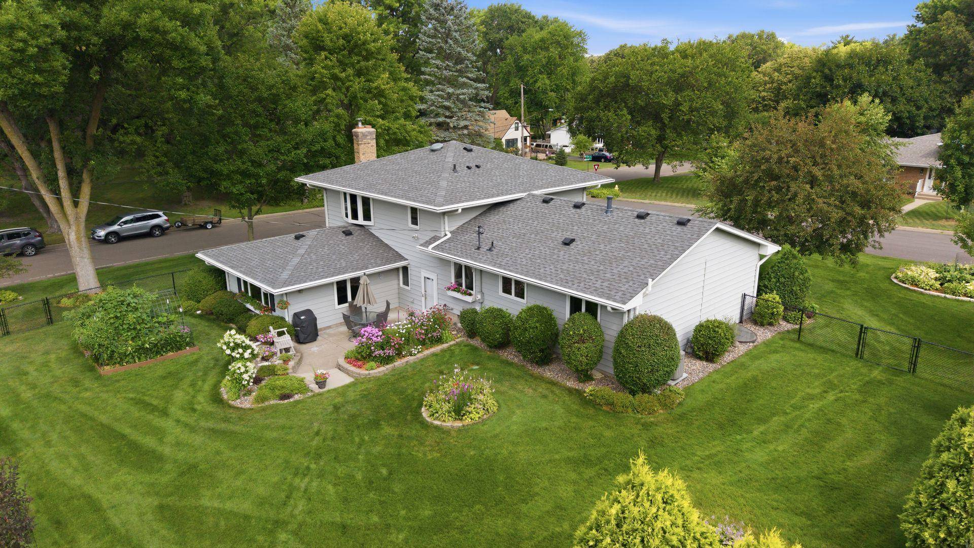 980 Lydia AVE W, Roseville, MN 55113