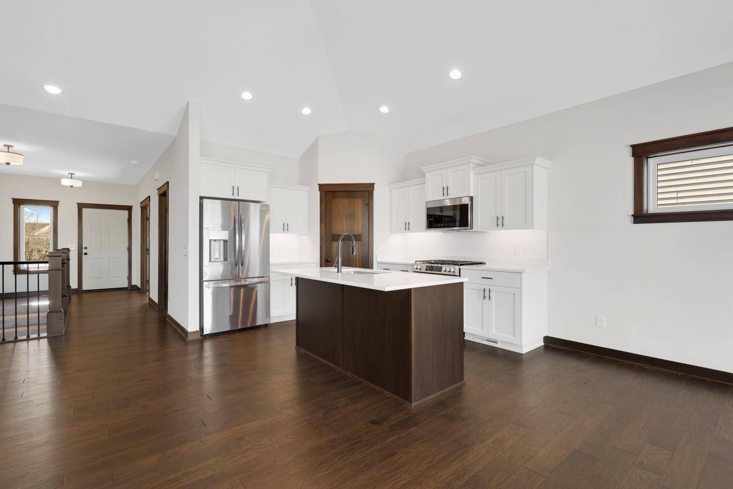 13842 Arrowhead WAY, Rosemount, MN 55068