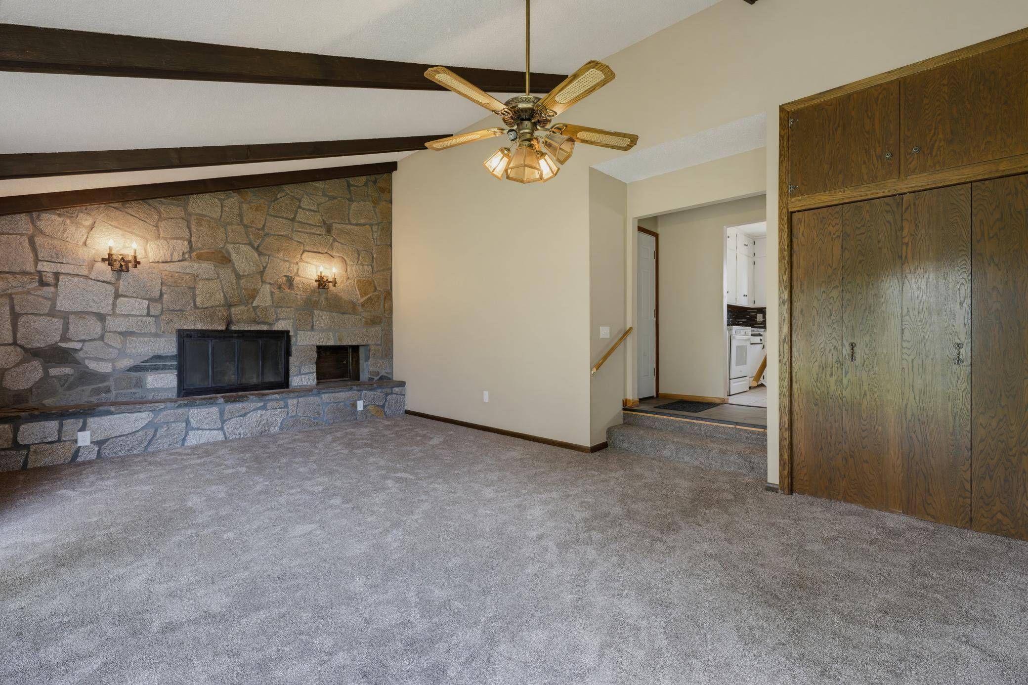 821 Ash AVE, Bird Island, MN 55310