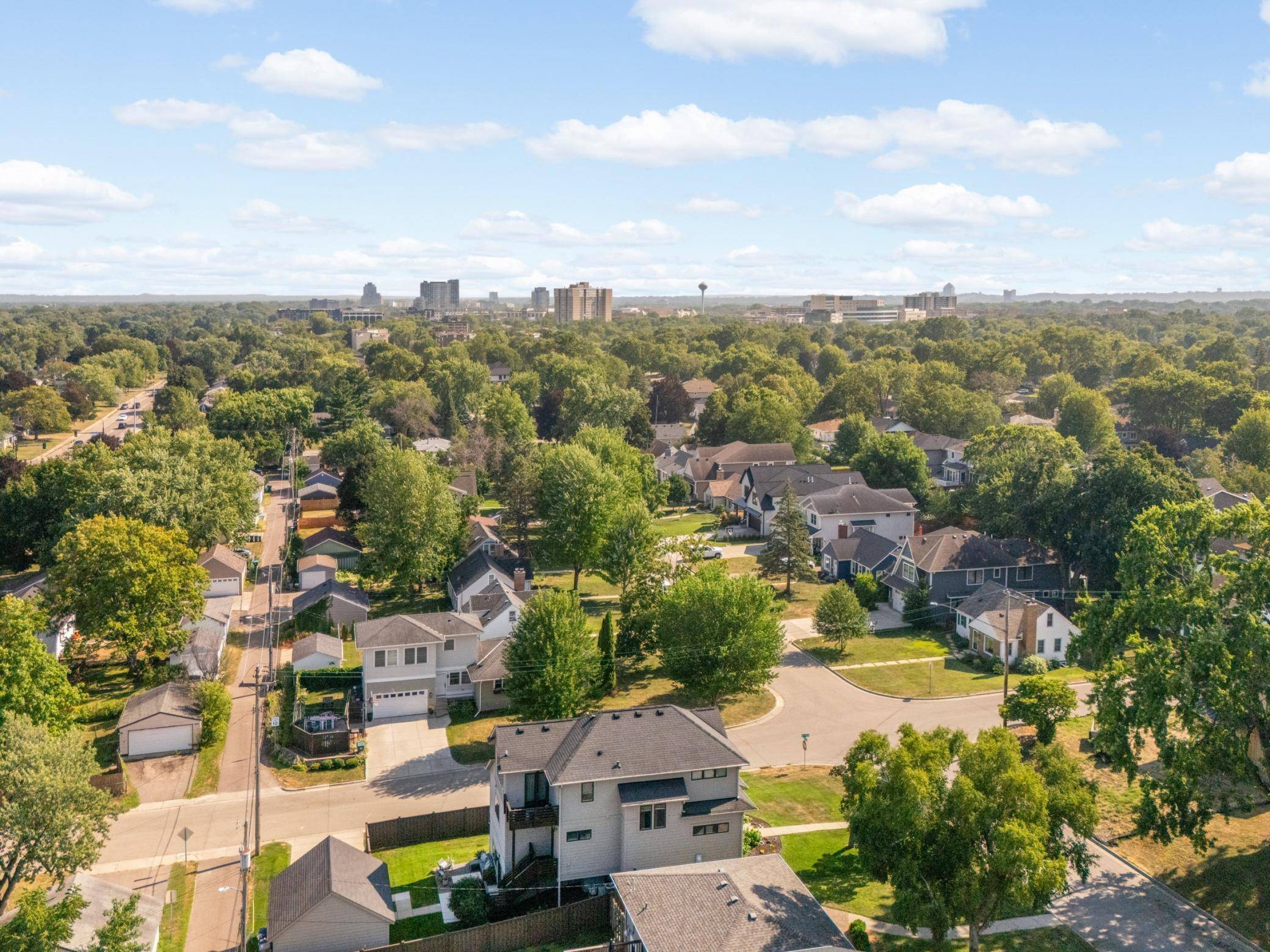 5845 York AVE S, Edina, MN 55410