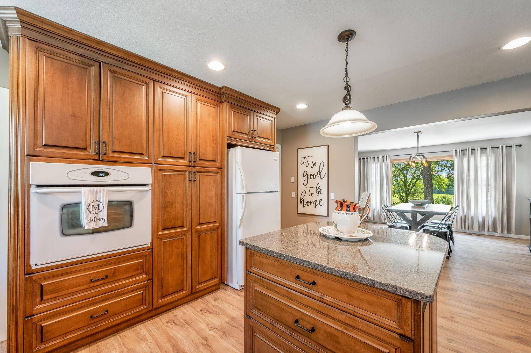 11990 380th AVE, Blue Earth, MN 56013