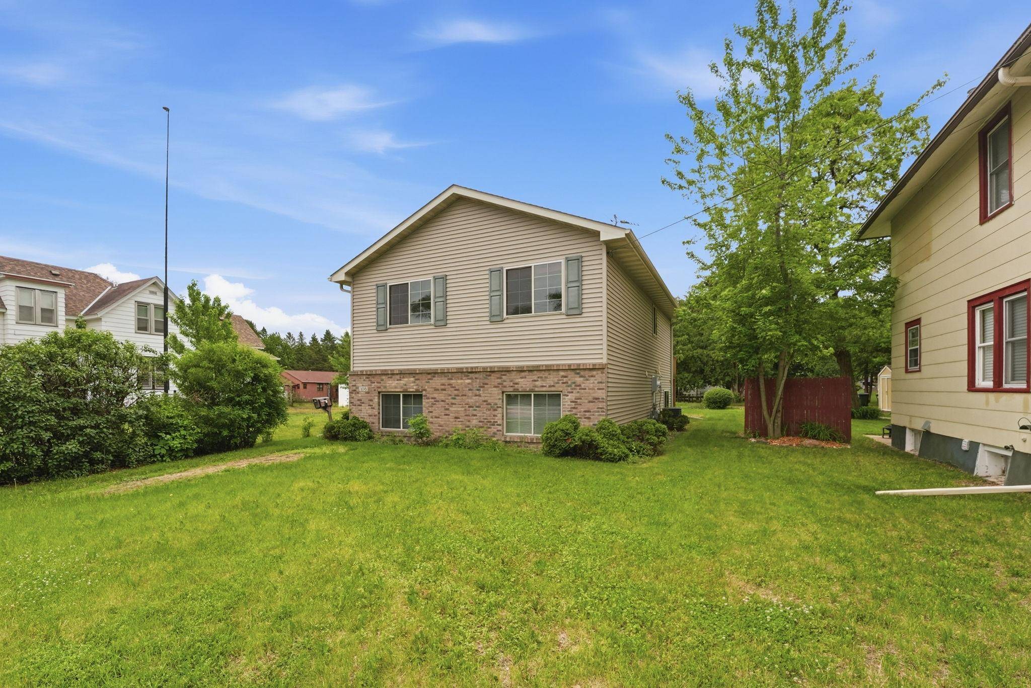 108 3rd ST N, Waite Park, MN 56387