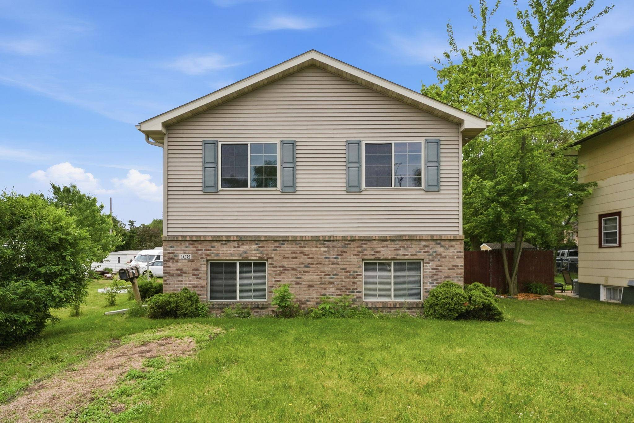 108 3rd ST N, Waite Park, MN 56387
