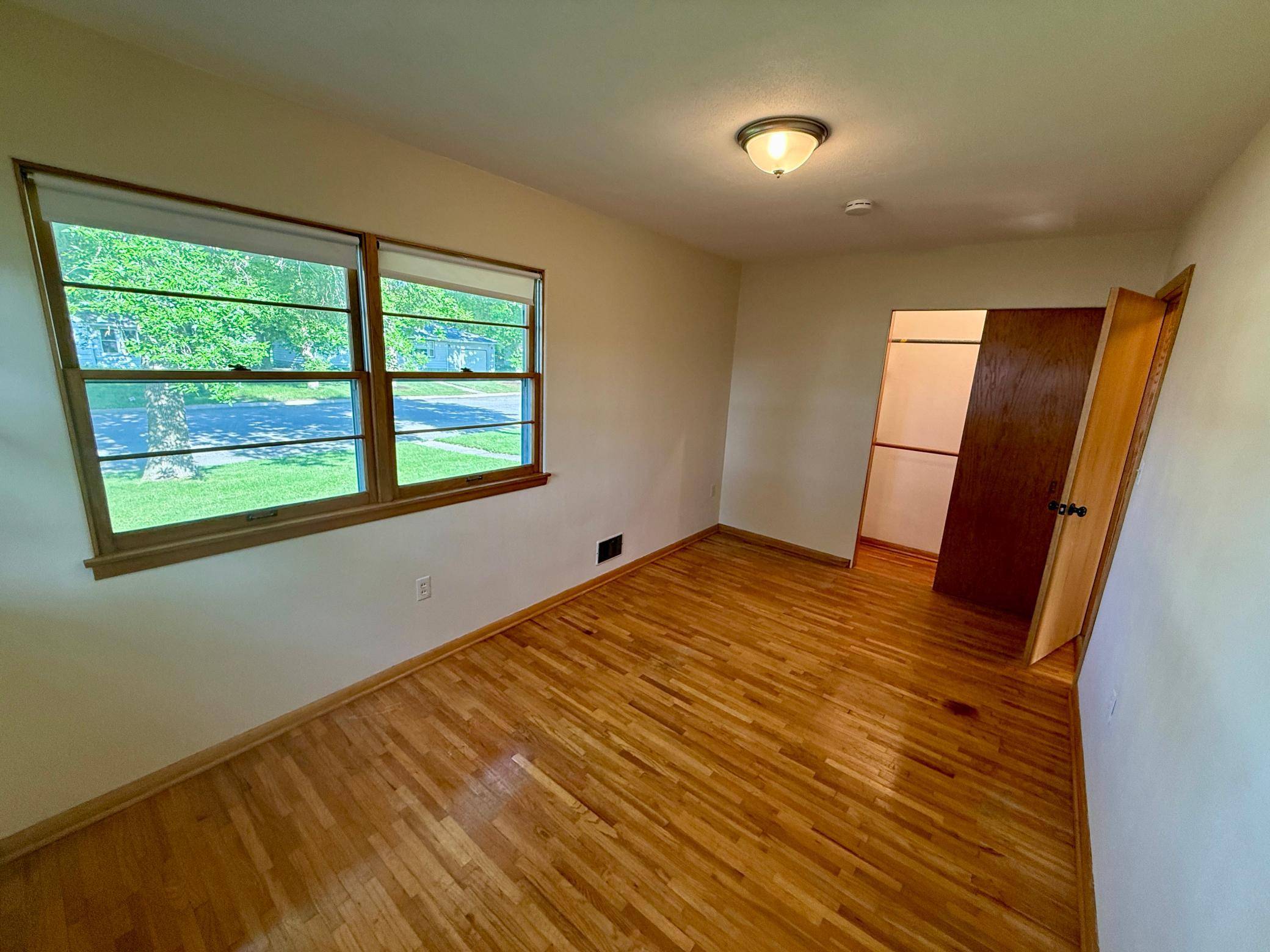 220 S 4th ST, Bird Island, MN 55310