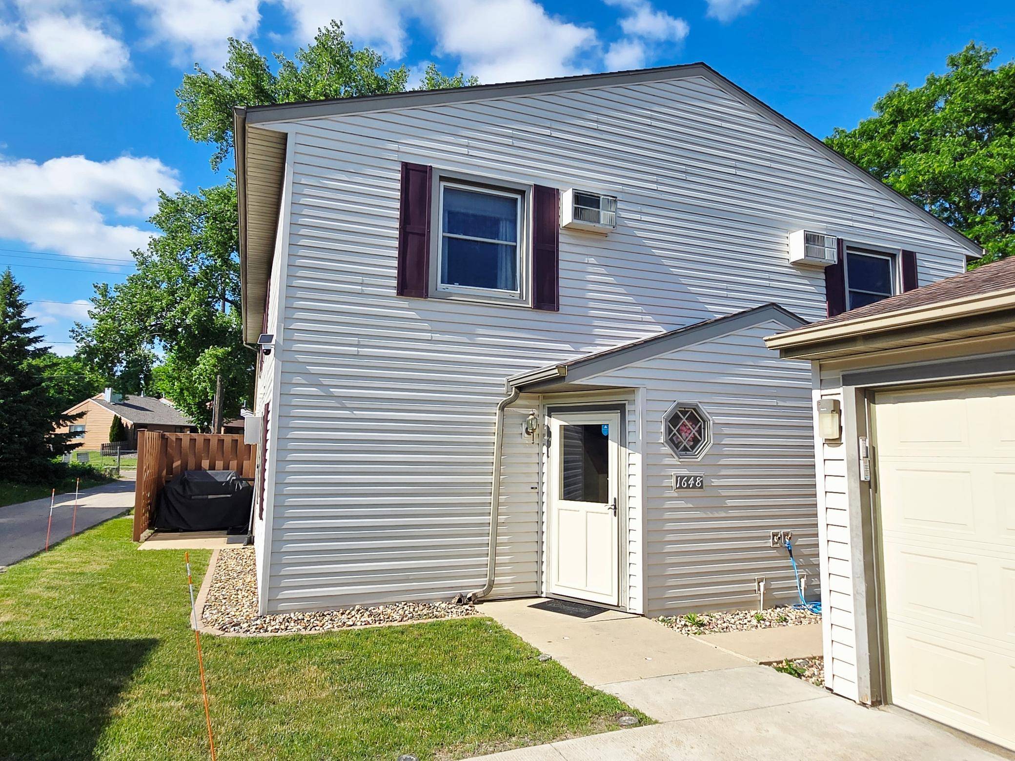 1648 8 1/2 ST SE, Rochester, MN 55904