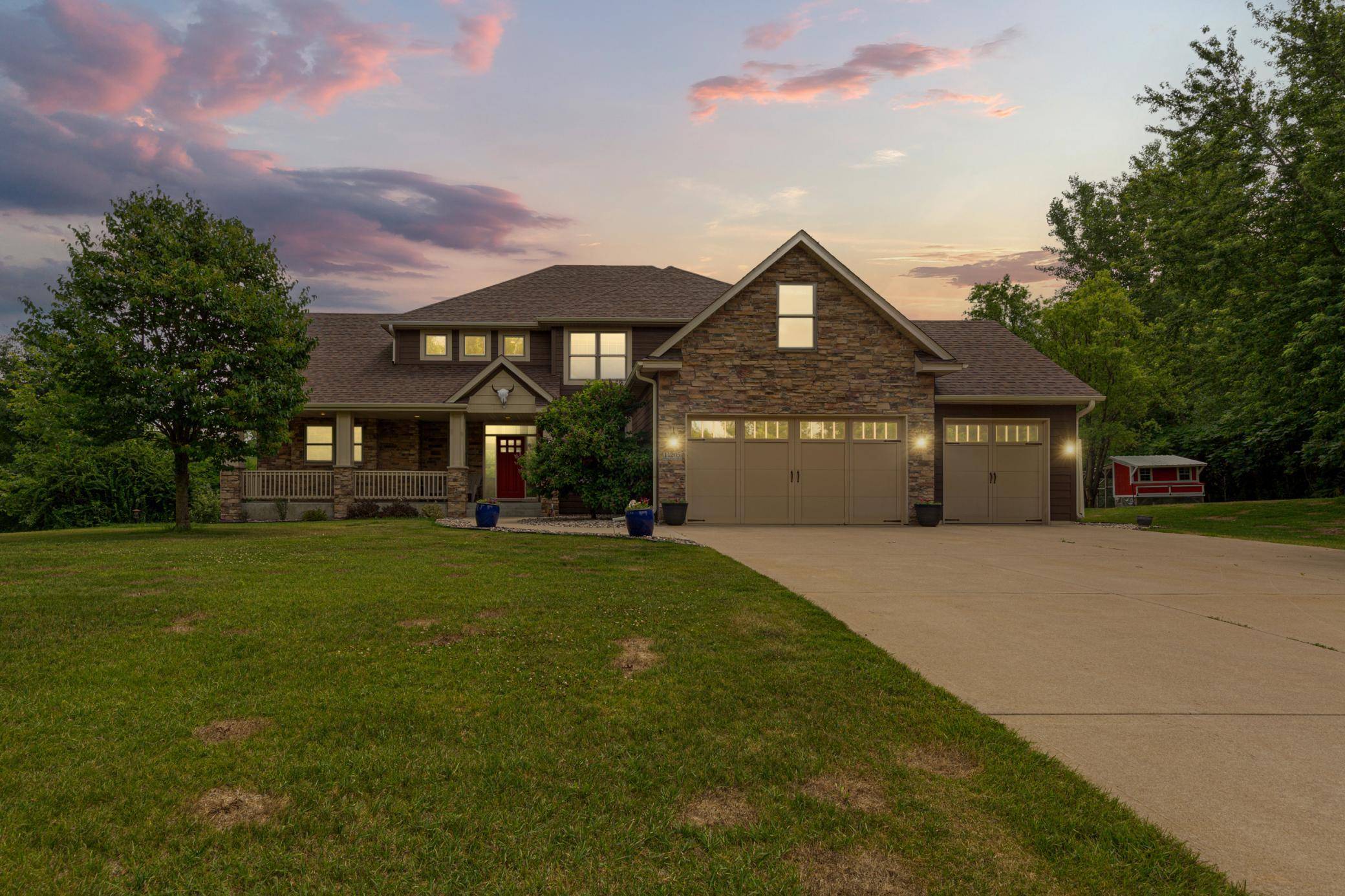 11205 Circle Lake LN, Faribault, MN 55021