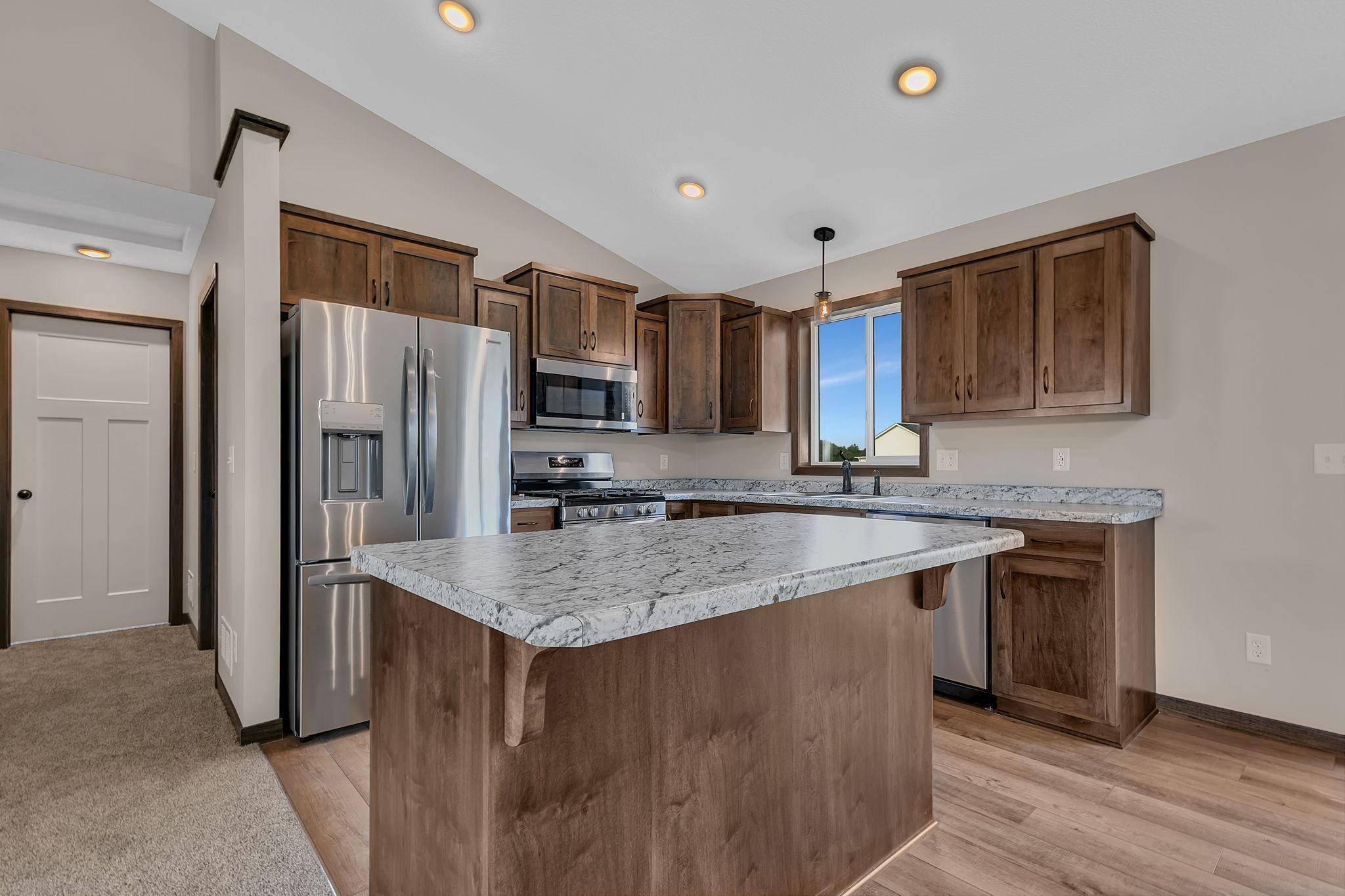 807 Prateria AVE, Avon, MN 56310