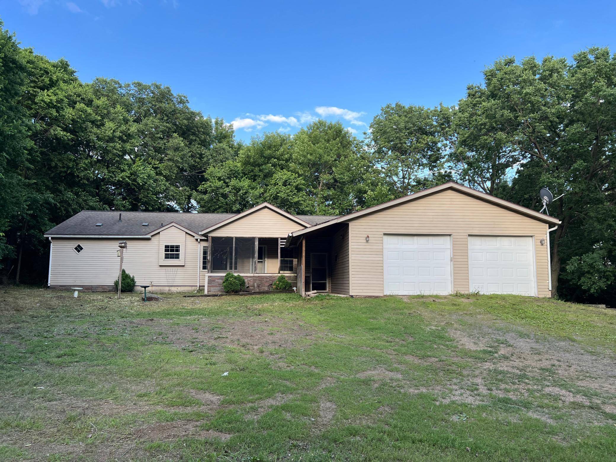 61256 440th ST, Fairfax, MN 55332