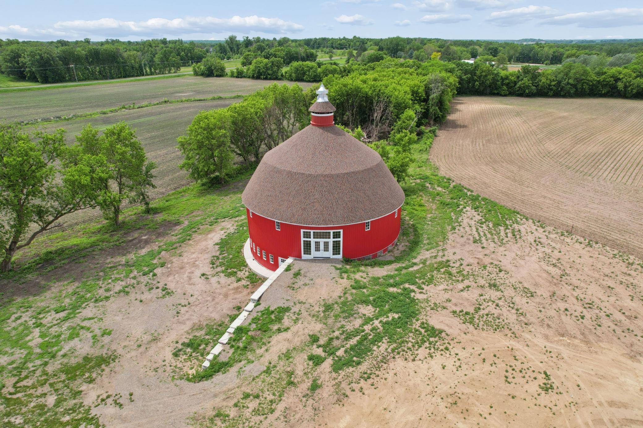 XXXXX Hassan Parkway, Rogers, MN 55374