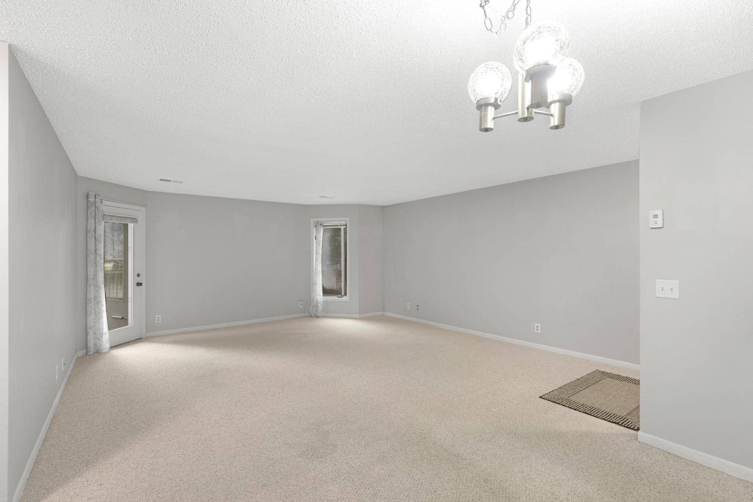 742 County Road F W #B, Shoreview, MN 55126