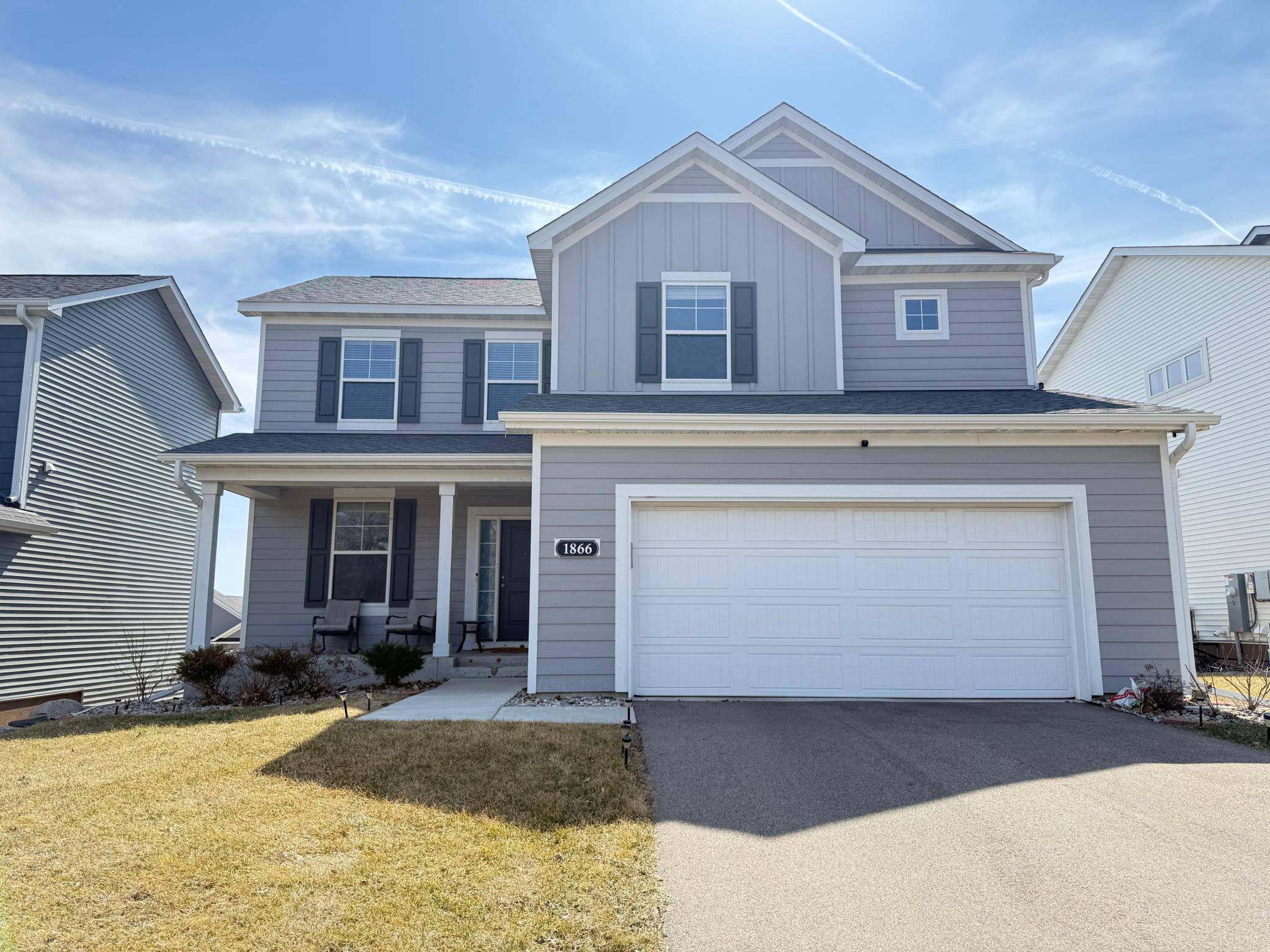 1866 Spring Creek DR, Carver, MN 55315
