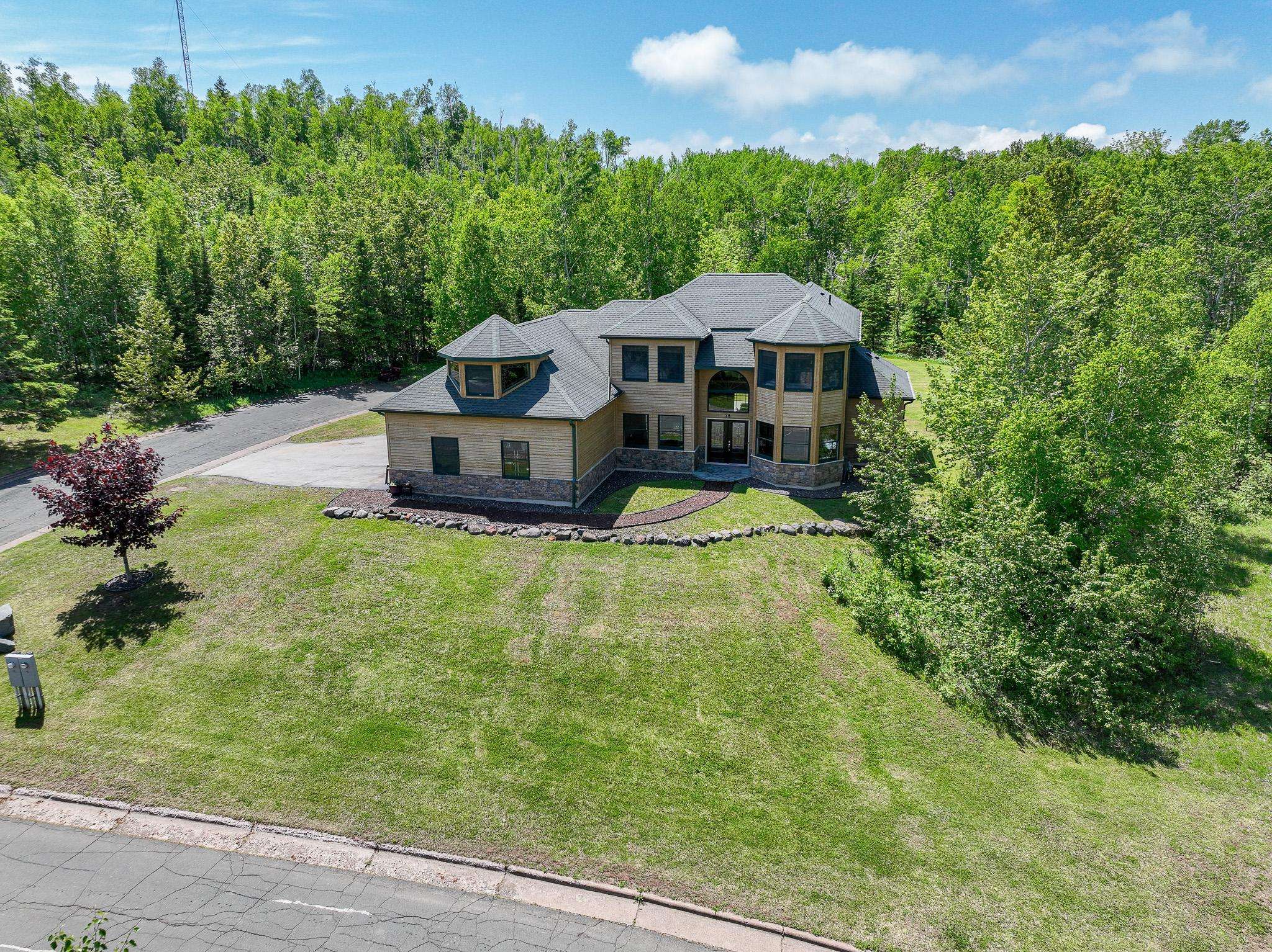 28 Quincy DR, Silver Bay, MN 55614