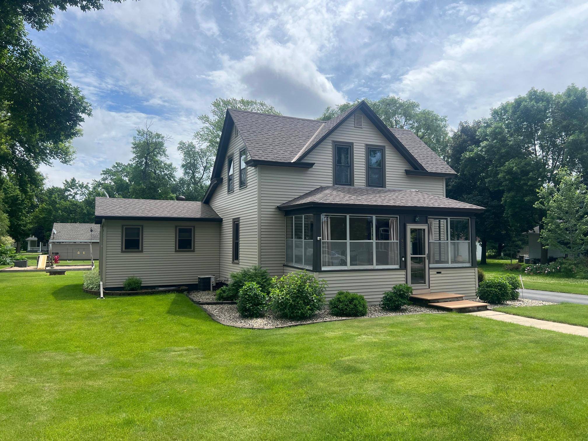 413 S Swift AVE, Litchfield, MN 55355