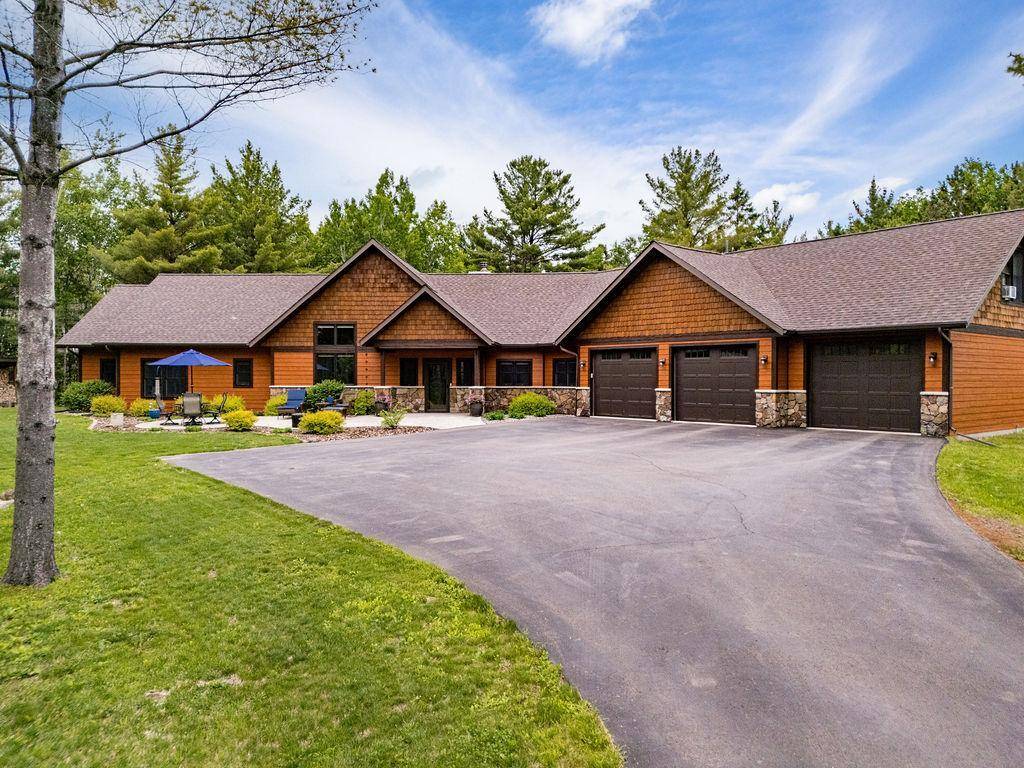 1801 20th AVE, Two Harbors, MN 55616