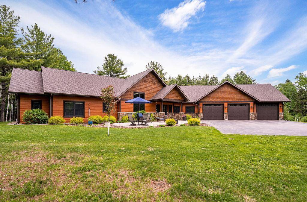 1801 20th AVE, Two Harbors, MN 55616