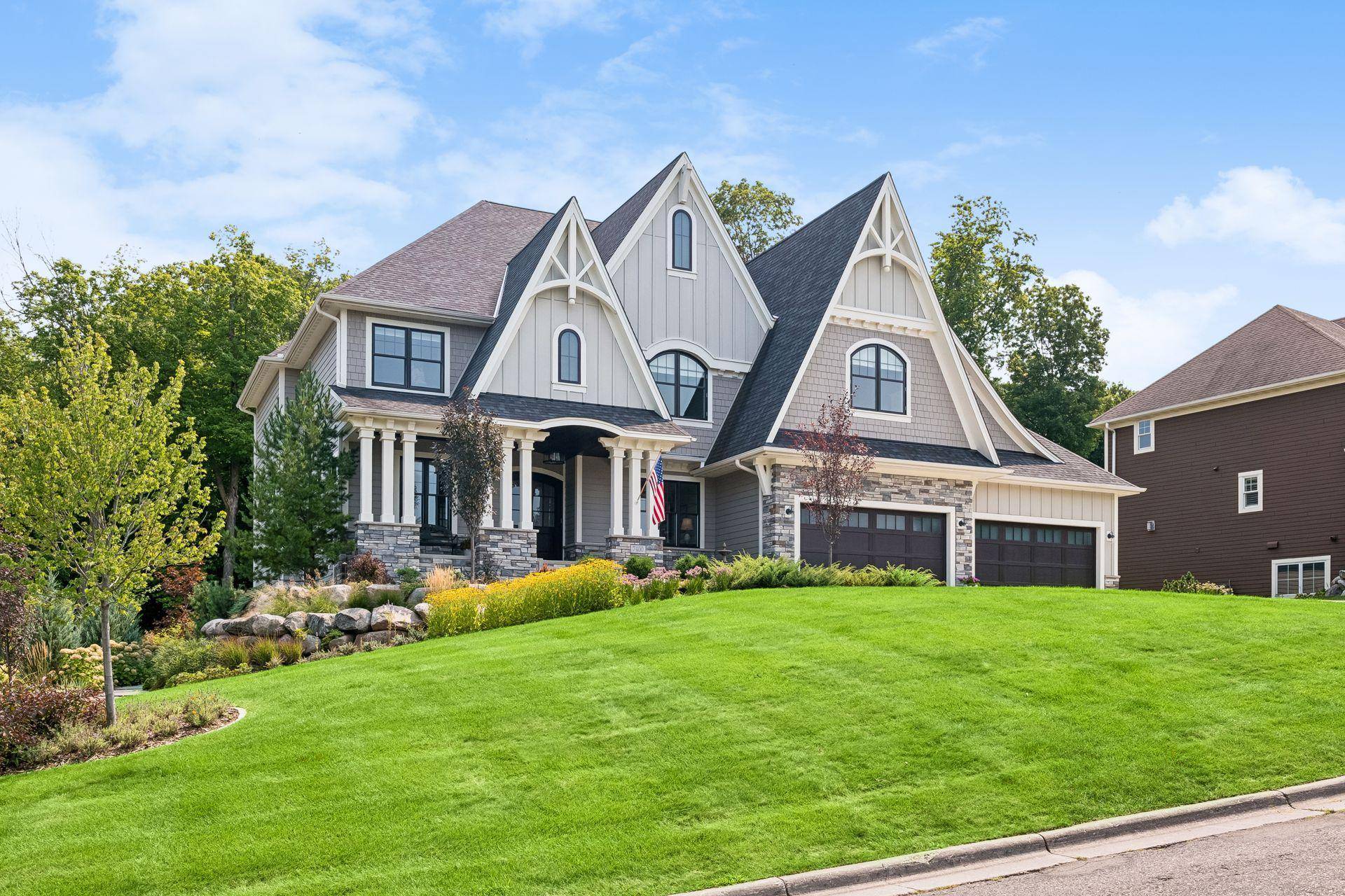 7400 Dogwood RD, Chanhassen, MN 55331