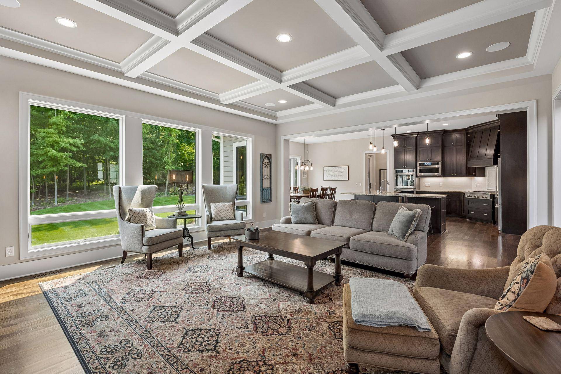7400 Dogwood RD, Chanhassen, MN 55331