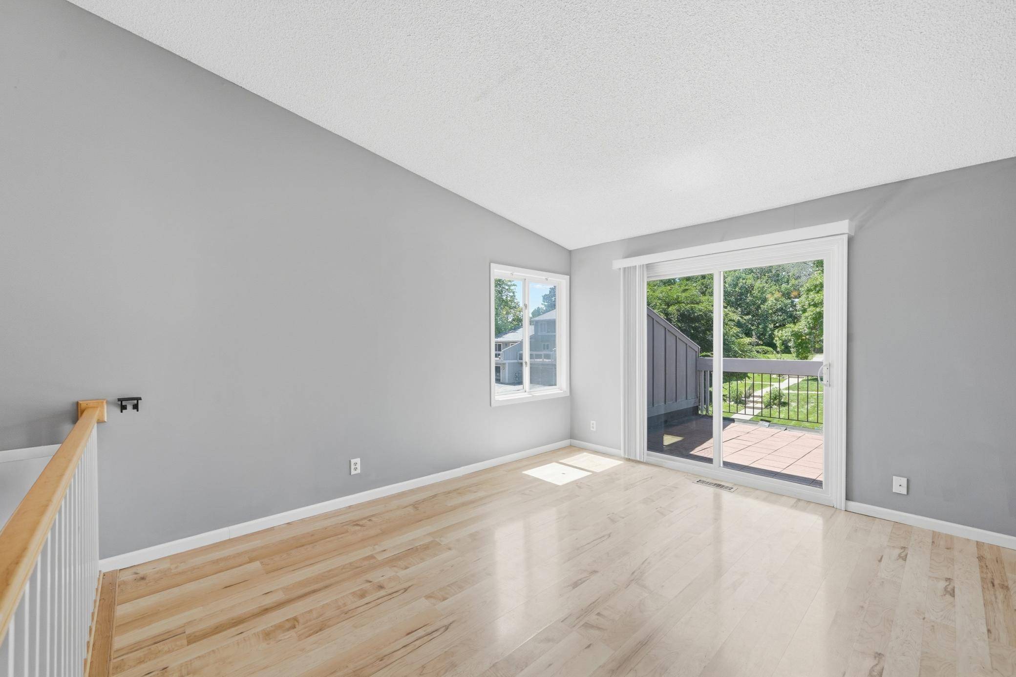 110972 Von Hertzen CIR, Chaska, MN 55318