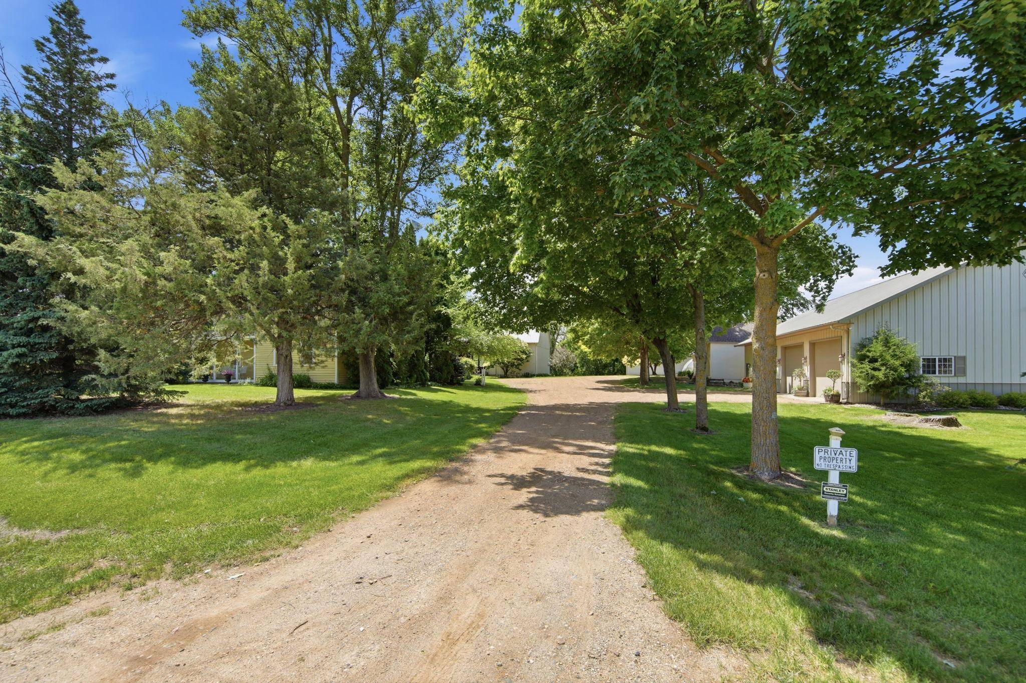 7485 Greenfield RD, Loretto, MN 55357